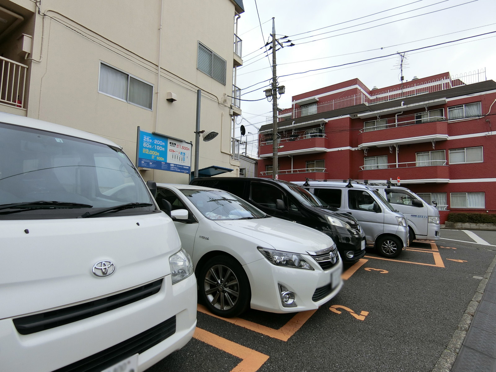 隣のコインパーキング