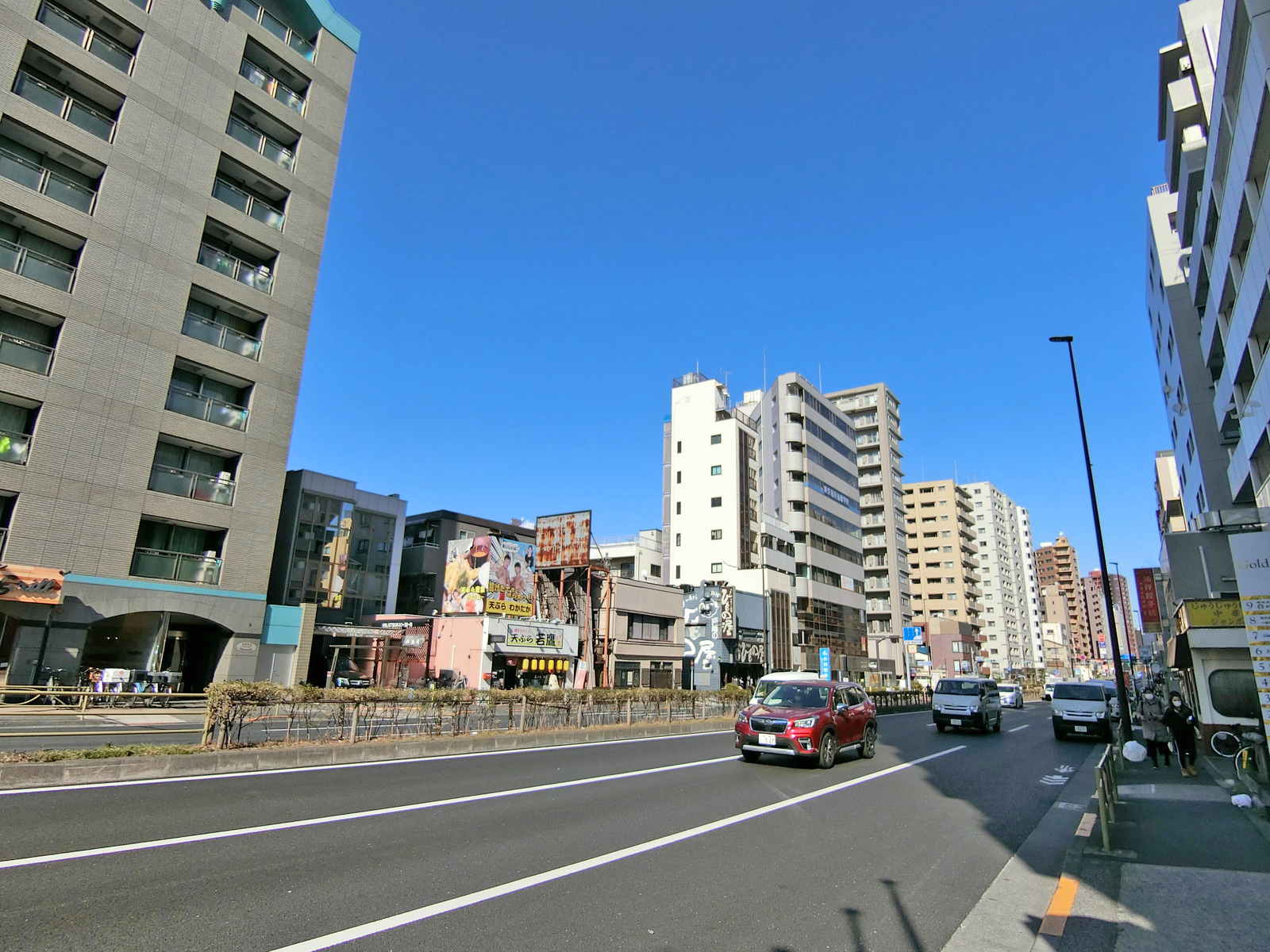 第二京浜沿いに立地