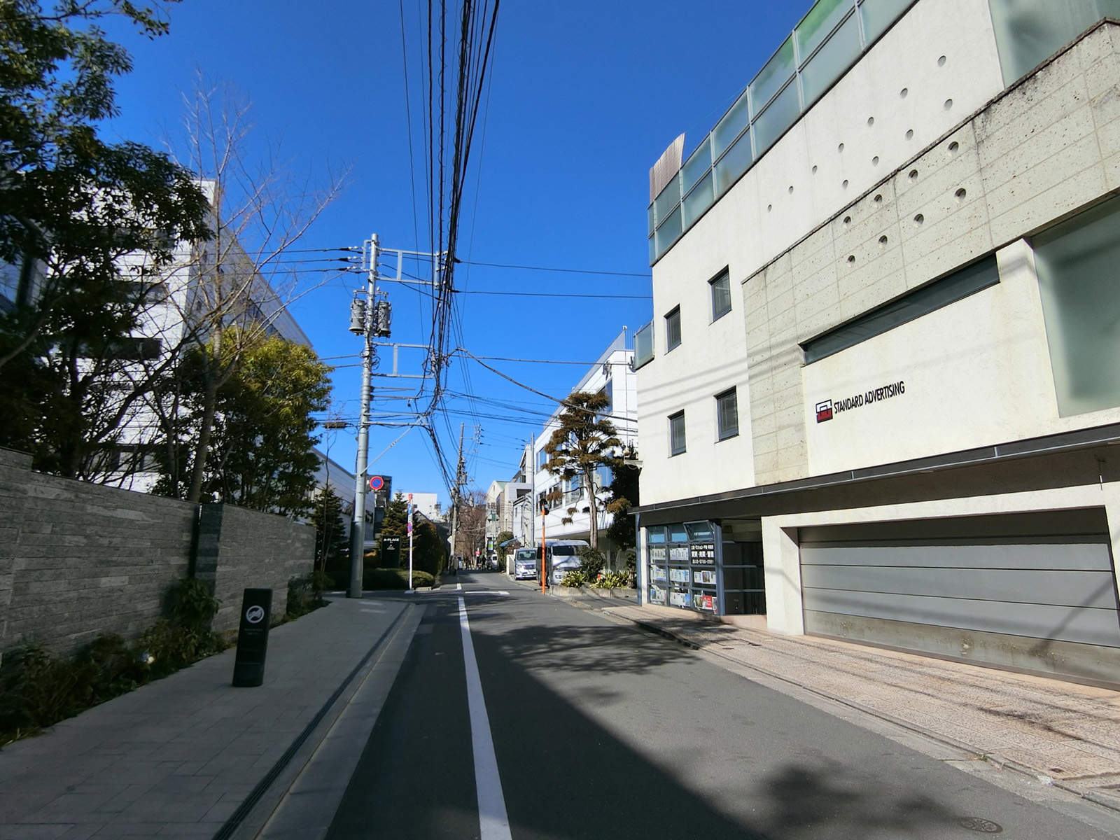 周辺は落ち着いた雰囲気のエリア