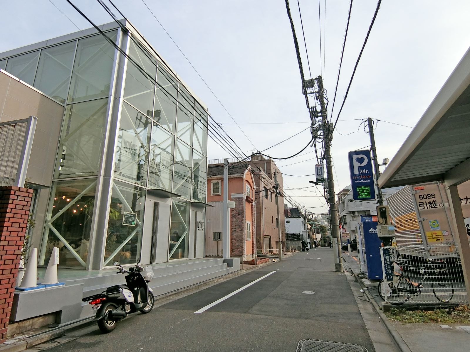 周辺は閑静なエリア