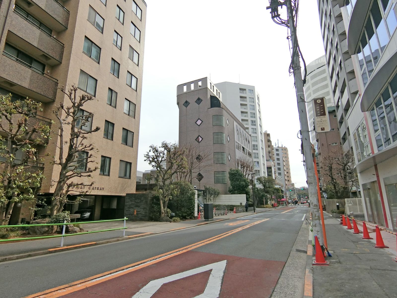 周辺は閑静なエリア