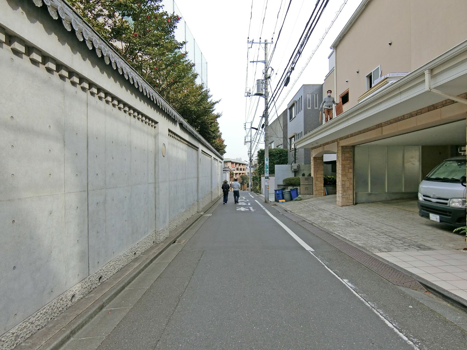 ART元麻布ビル前面の通り