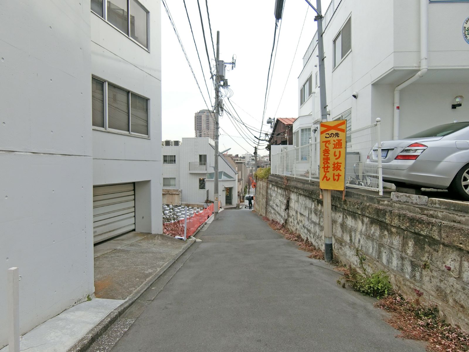 il motoazabu前面の通り