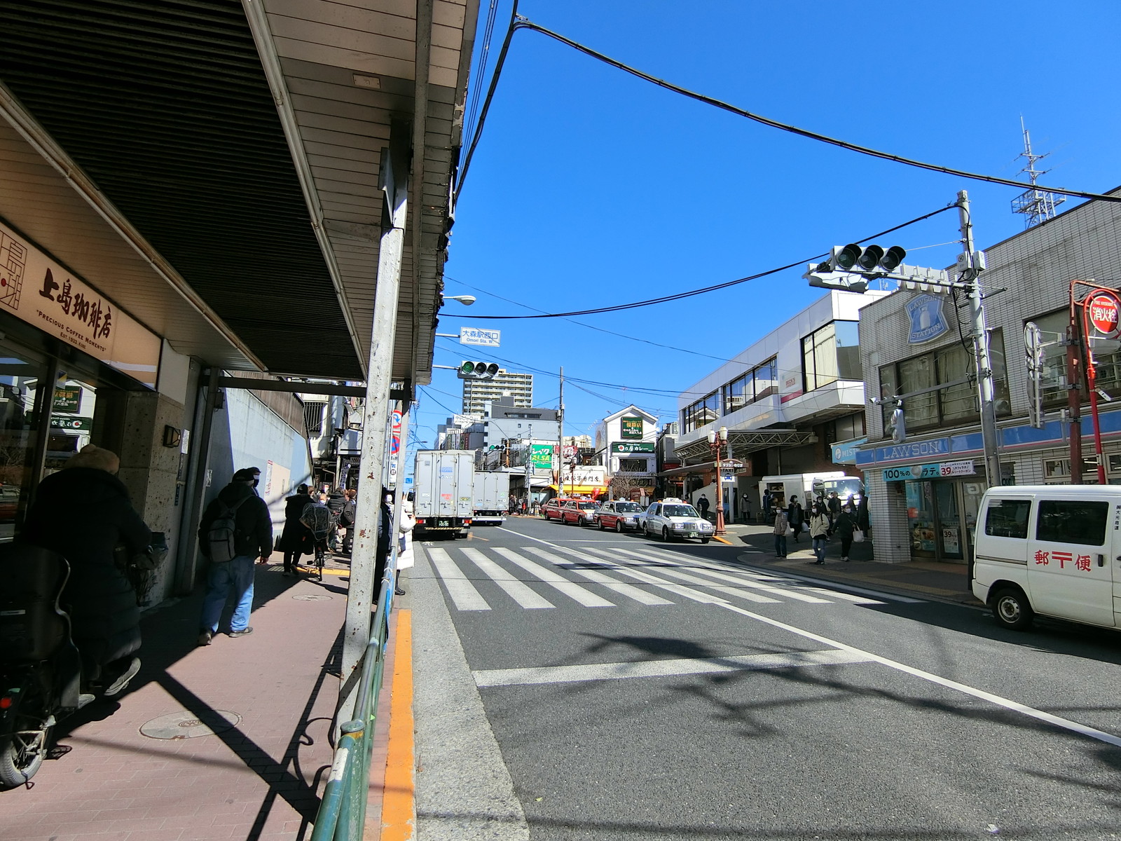 オフィス前の池上通り