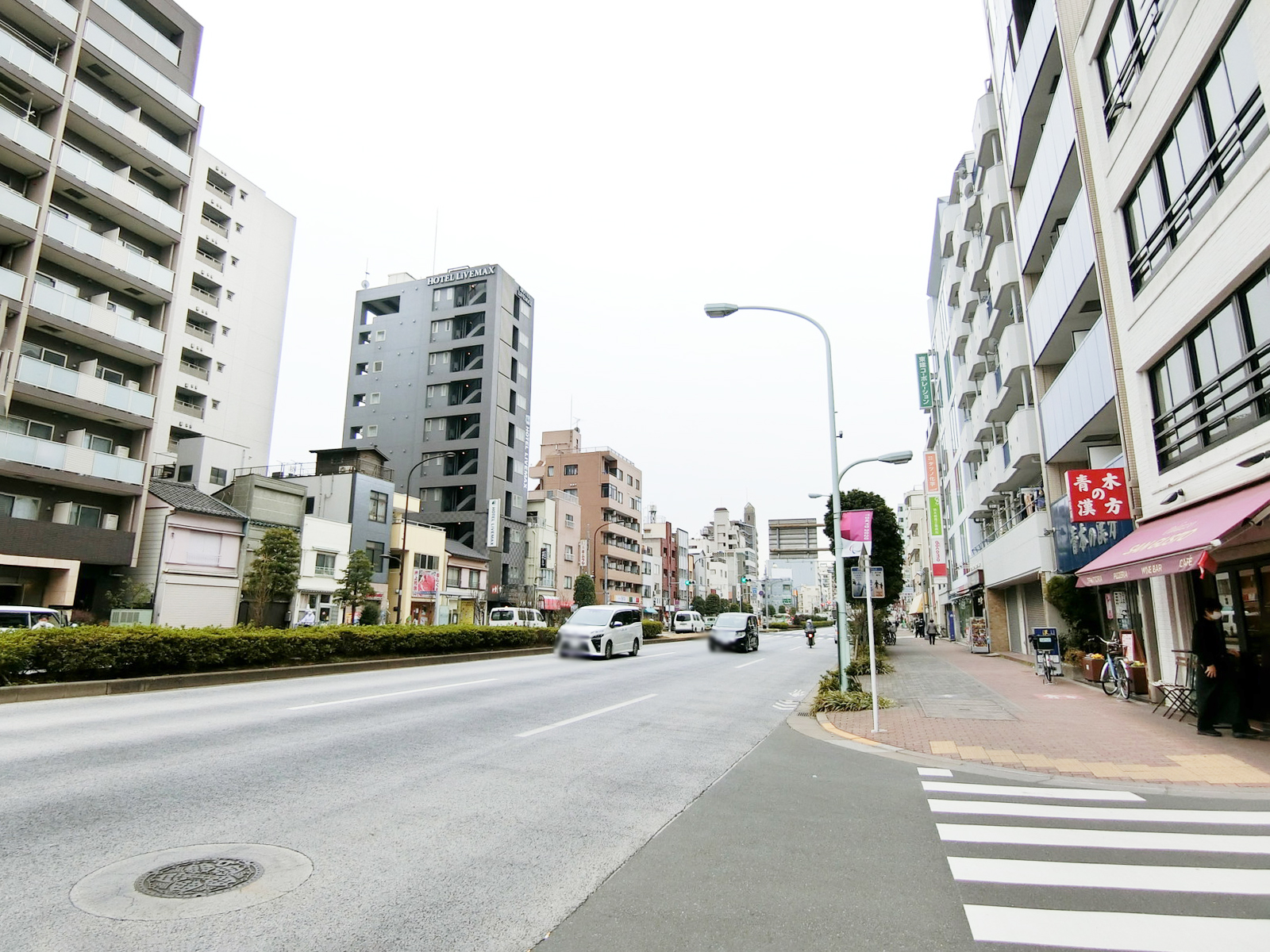 近くの浅草通り