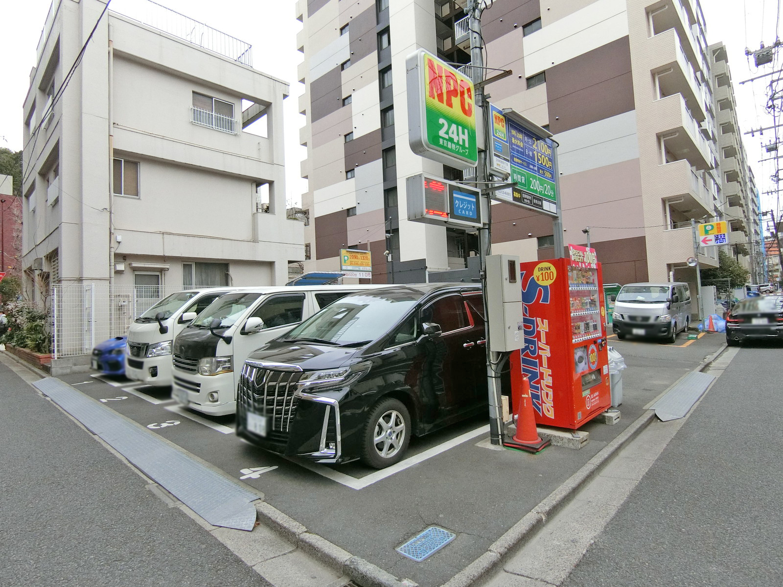 近くのコインパーキング