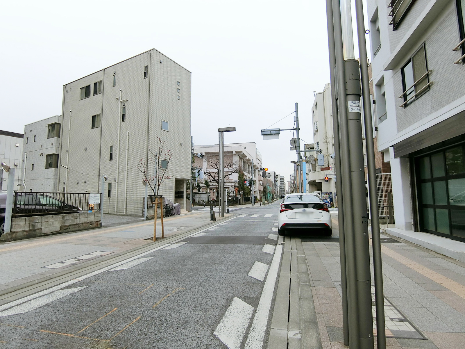 ソレイユ業平 前面の通り