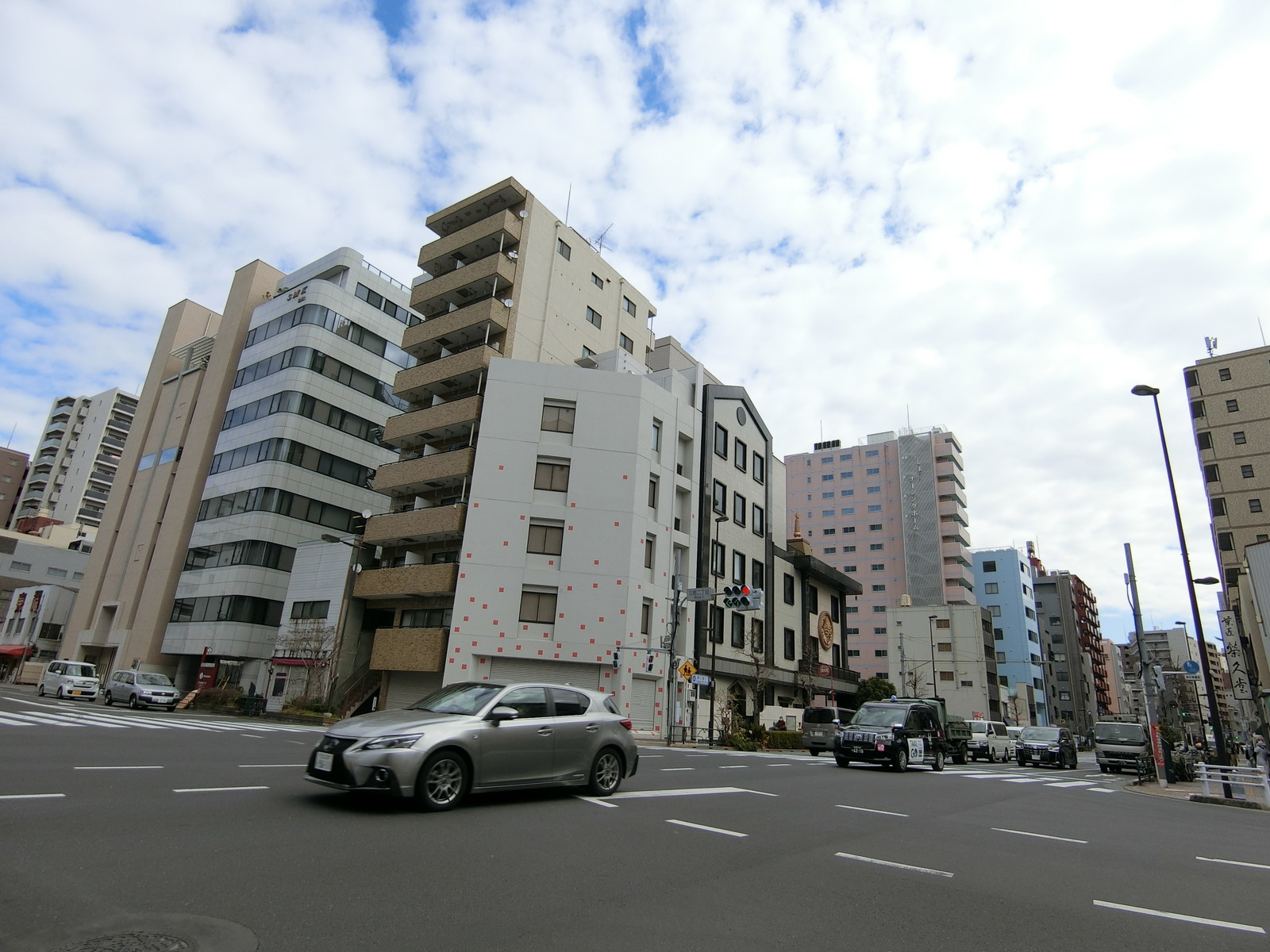 付近の三筋2丁目交差点