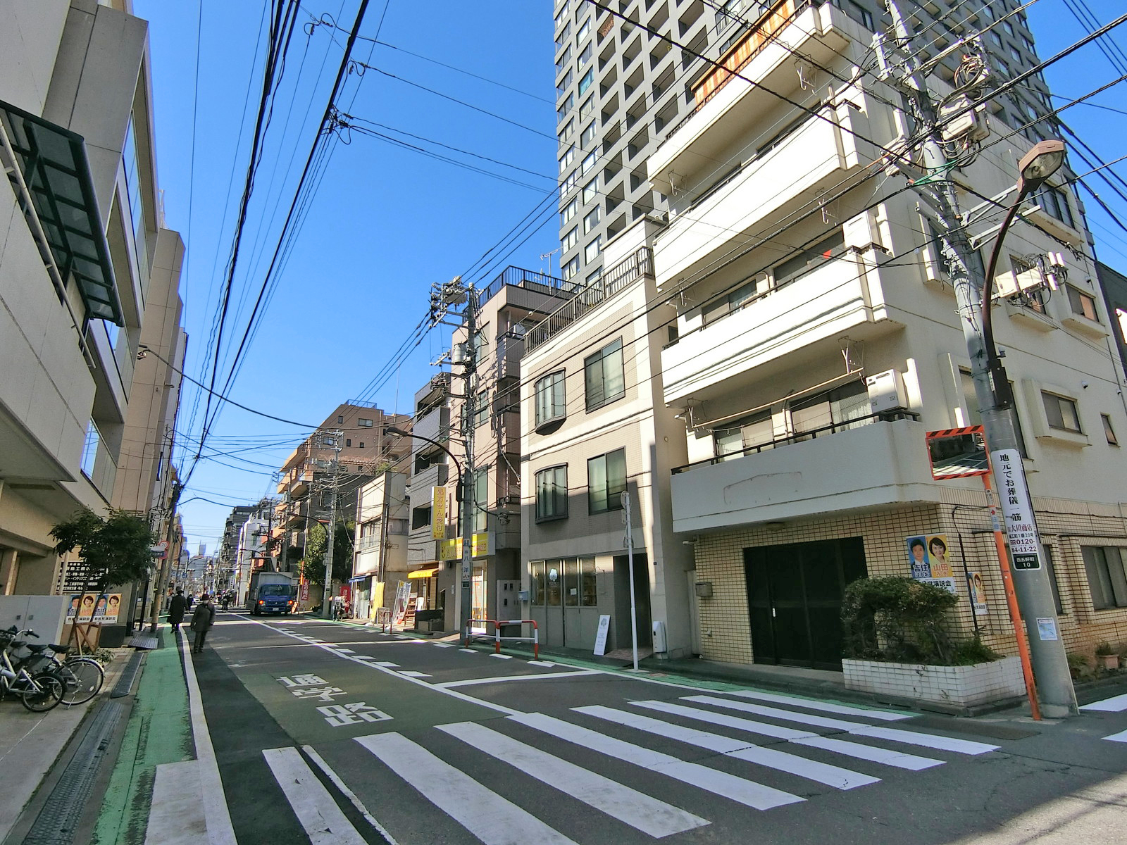 周辺は閑静なエリア
