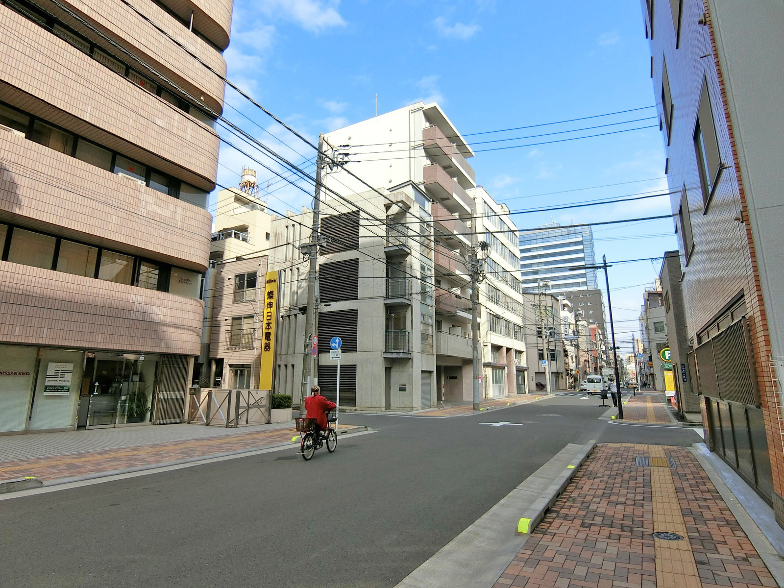 周辺は閑静なエリア