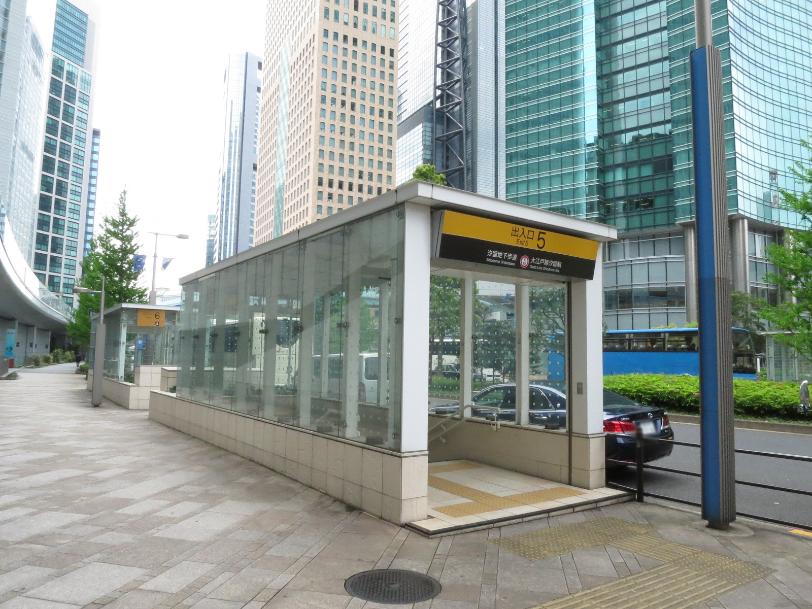 最寄りの「汐留駅」