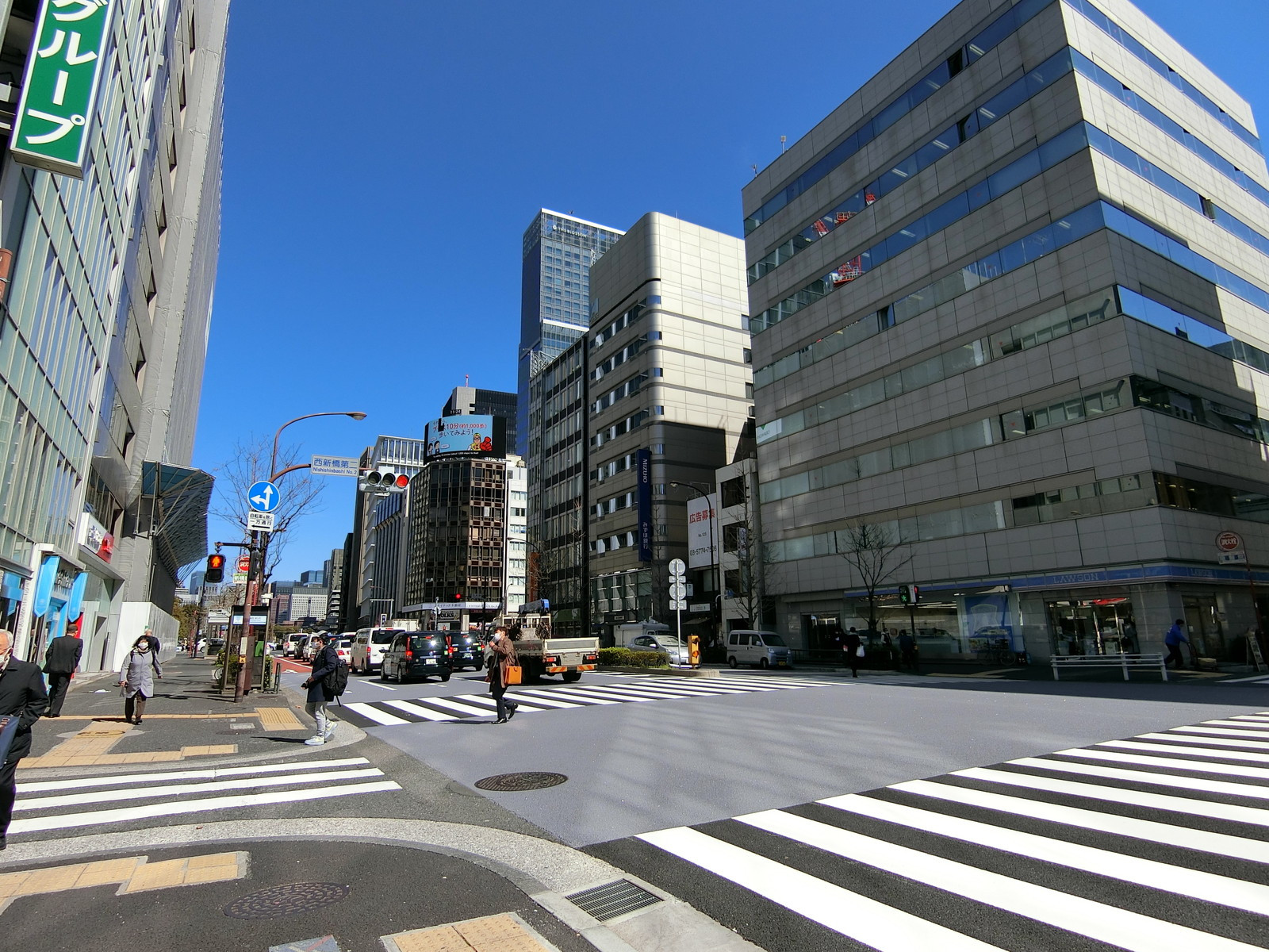 付近の日比谷通り