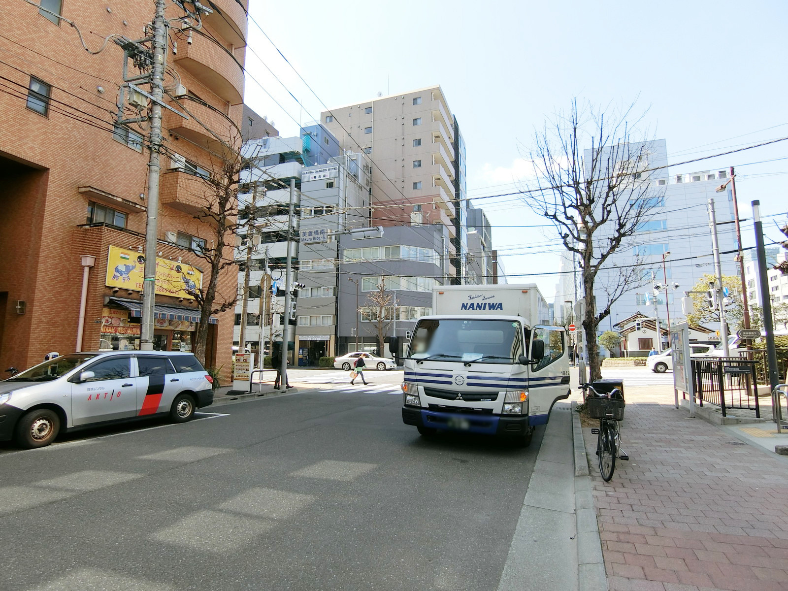 GLEAMS_AKIHABARA前面の通り