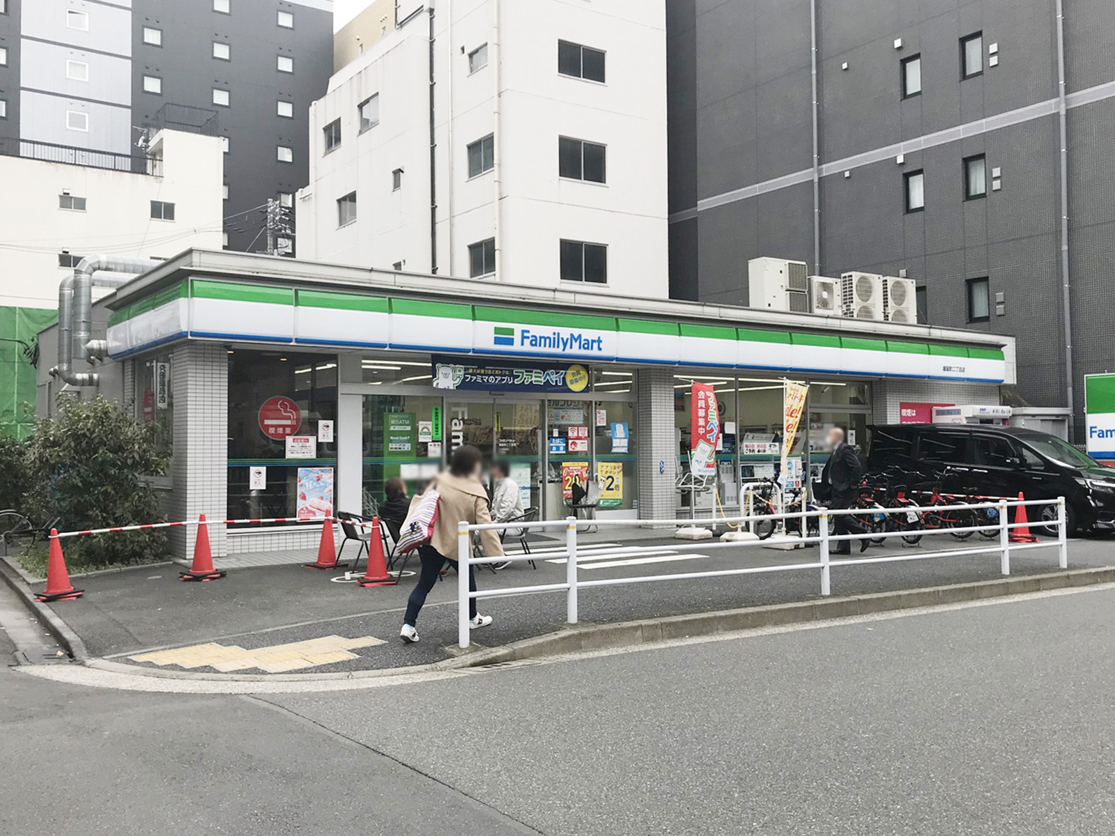近くのファミリーマート