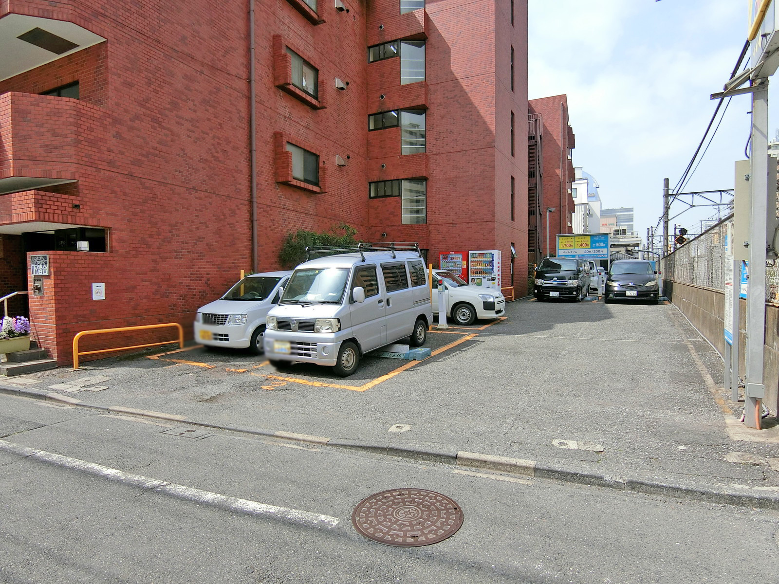 向かいのコインパーキング