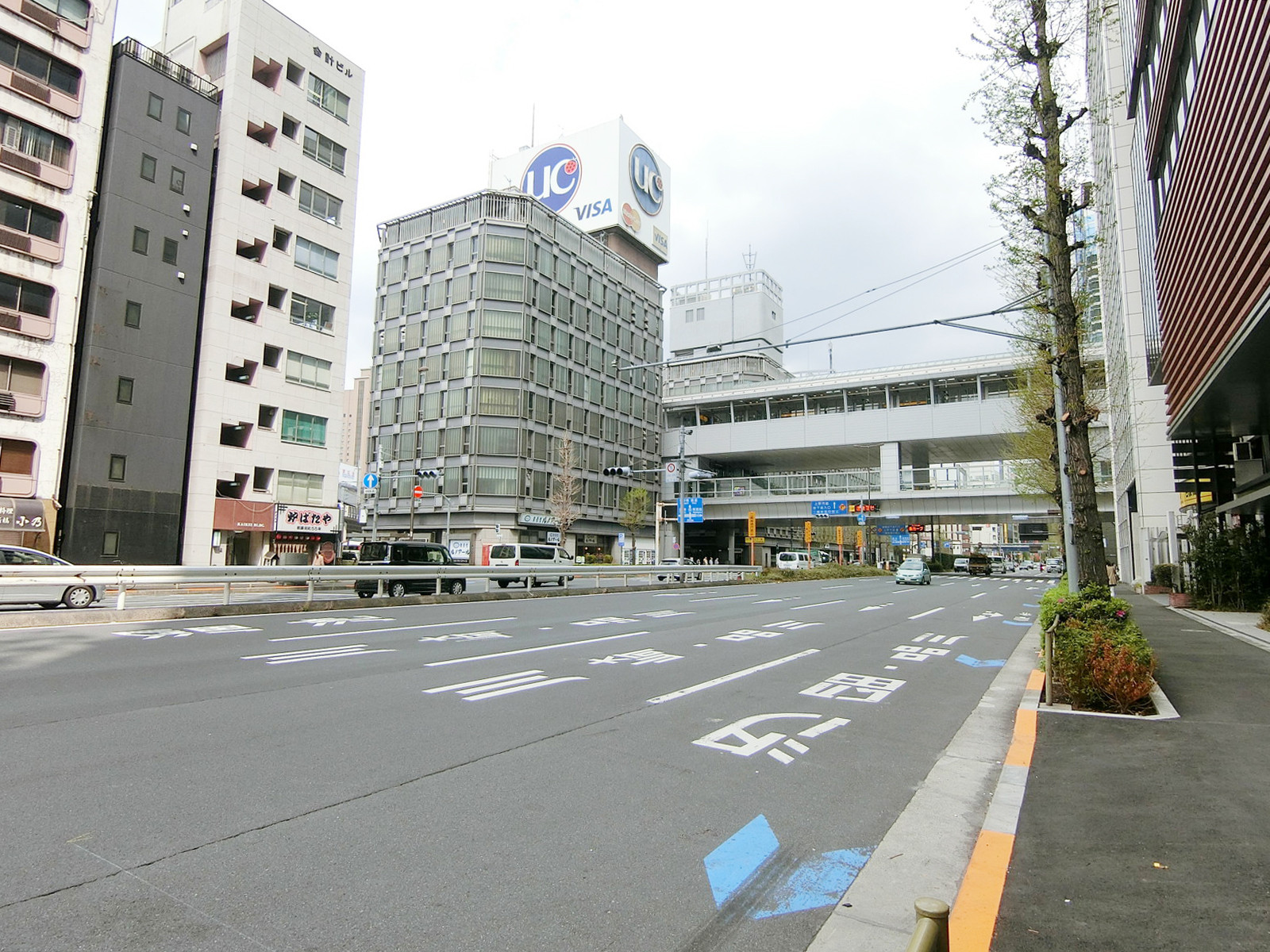 川岸会館前面の第一京浜