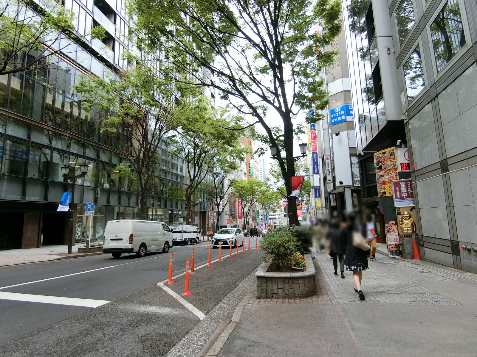 宮益坂ビルディング前面の宮益坂