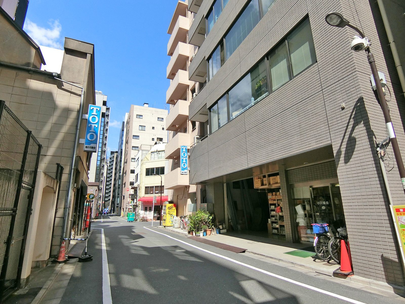 周辺は閑静なエリア