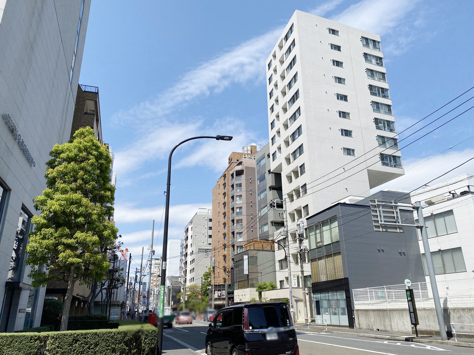周辺は住宅街
