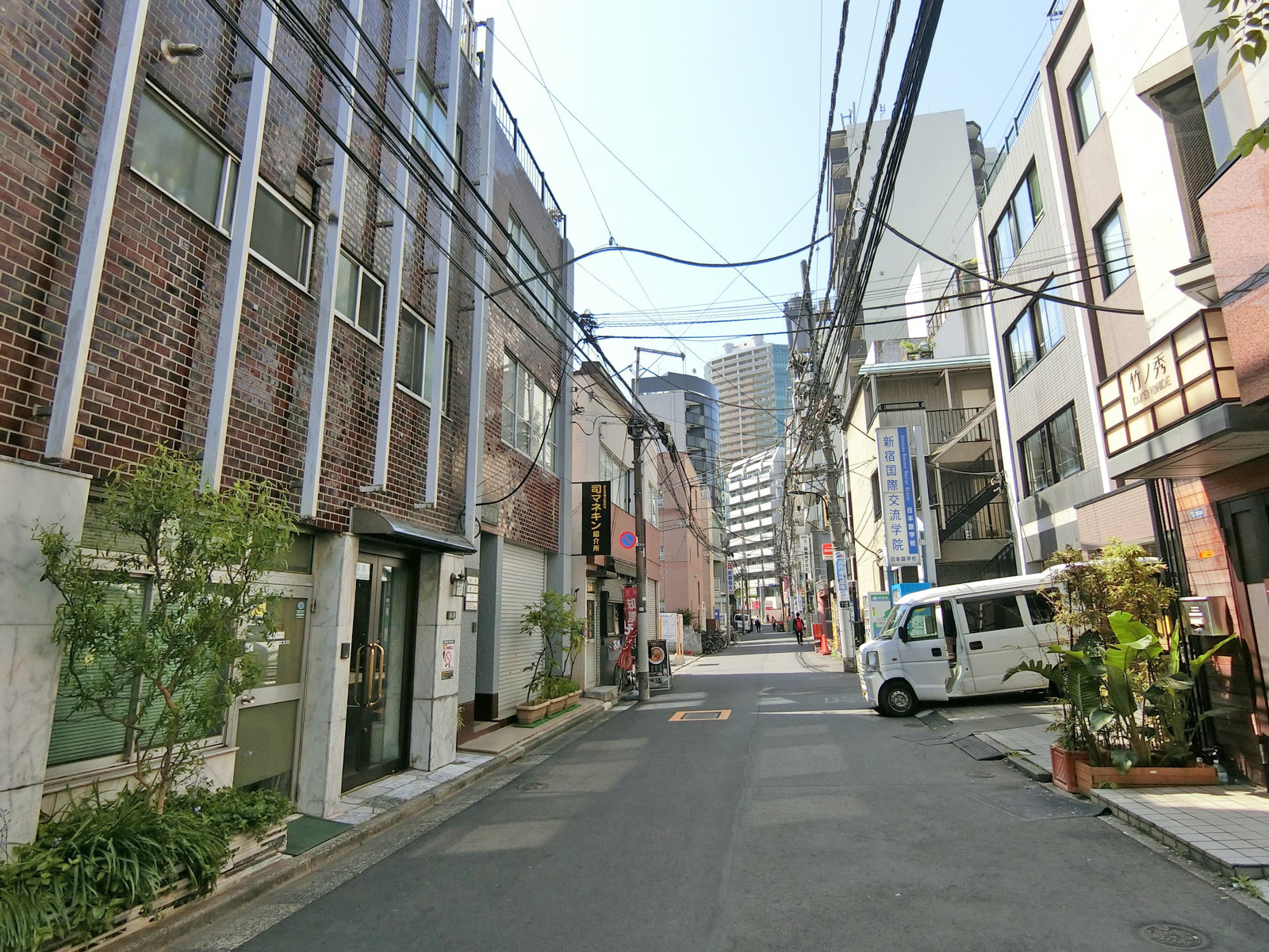 周辺は閑静なエリア