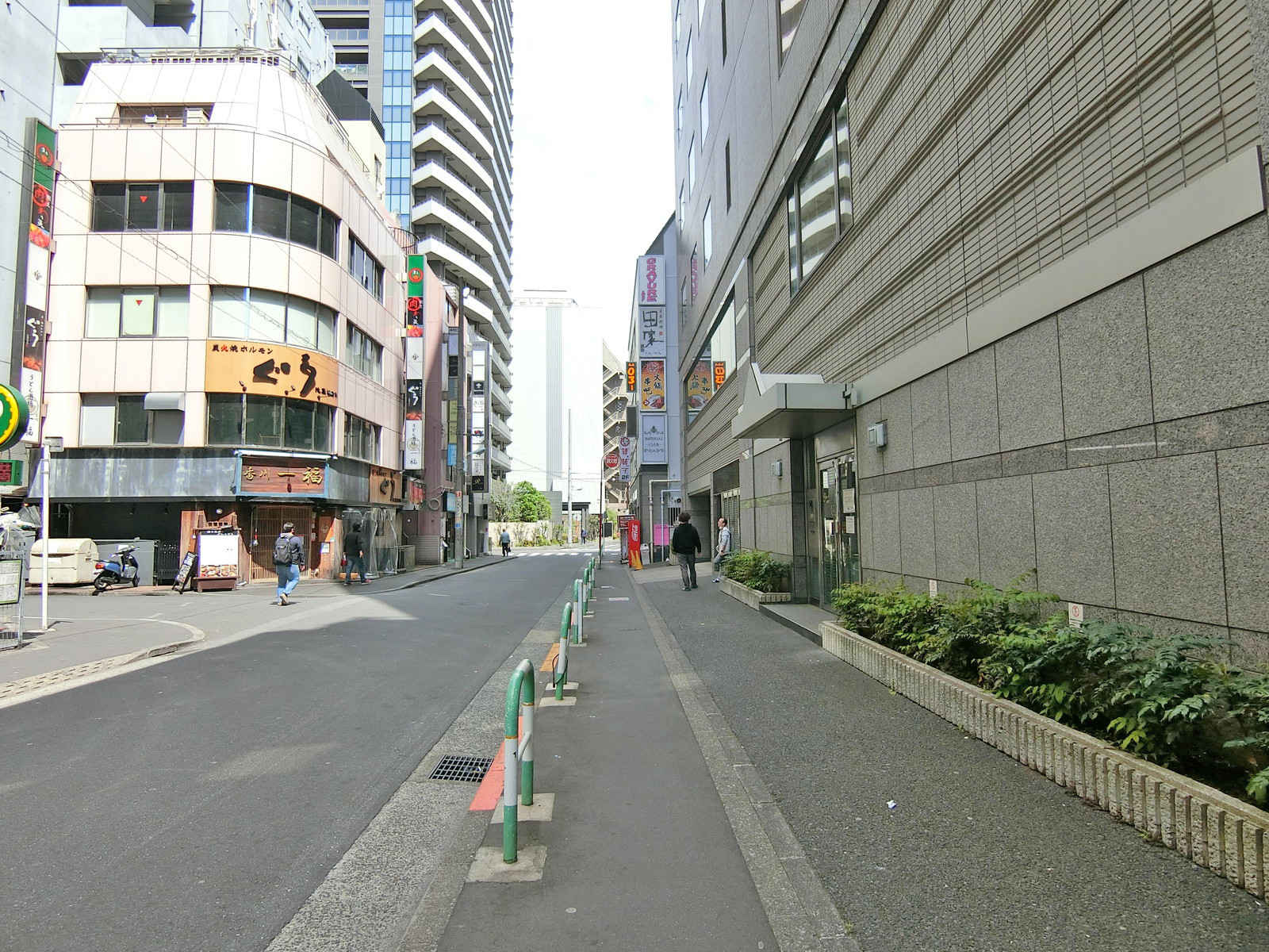 田村ビル前面の通り