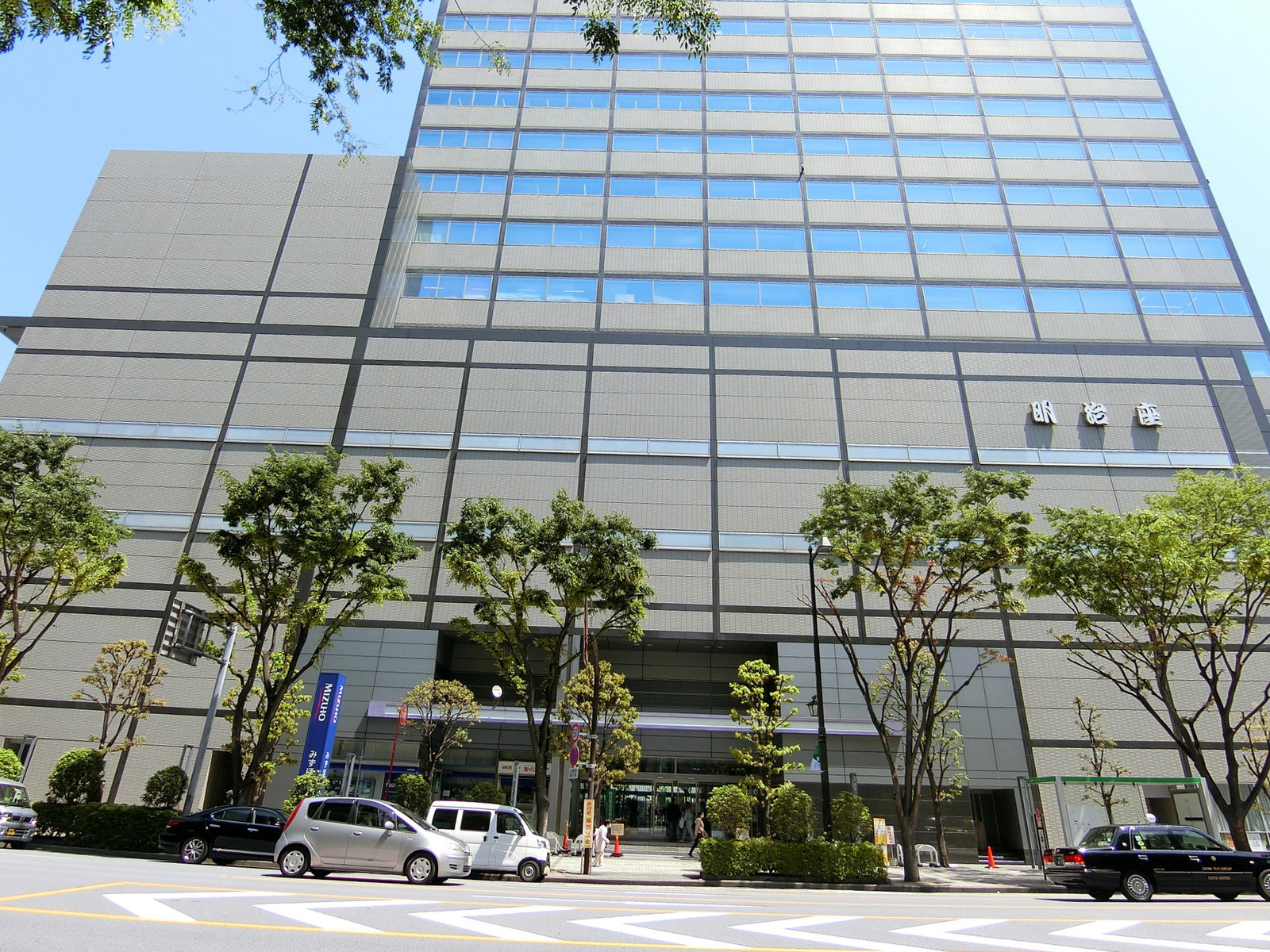 付近の明治座