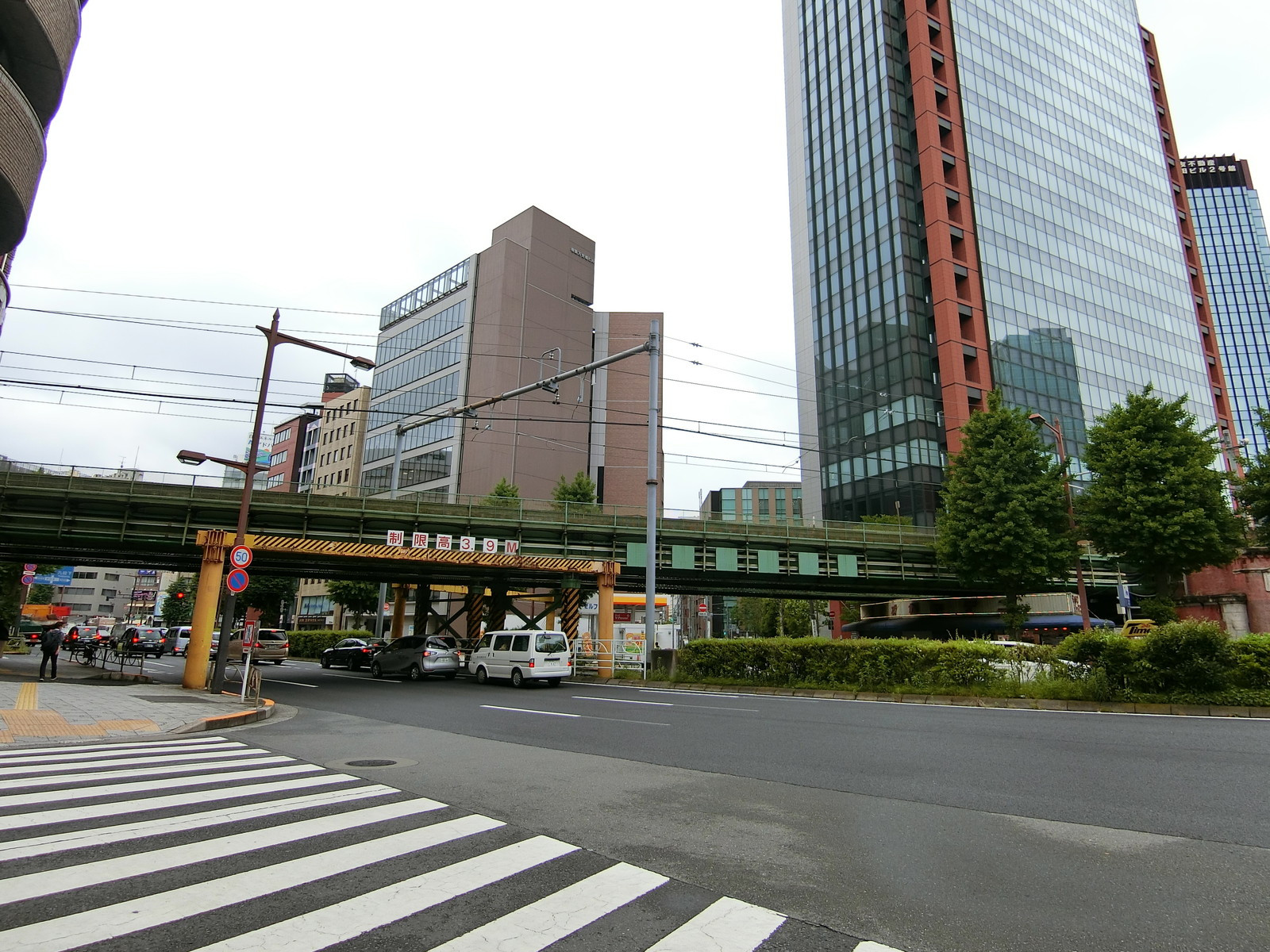 付近の万世橋交差点