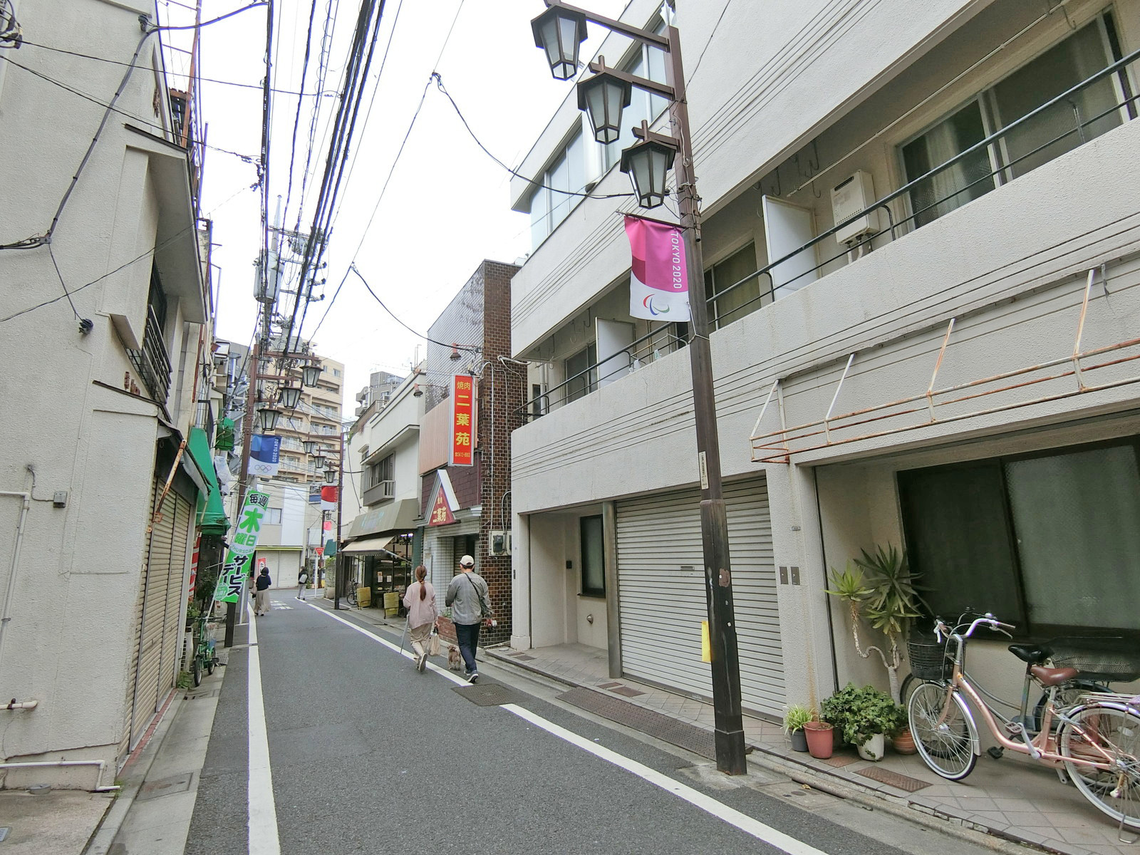 周辺は閑静なエリア