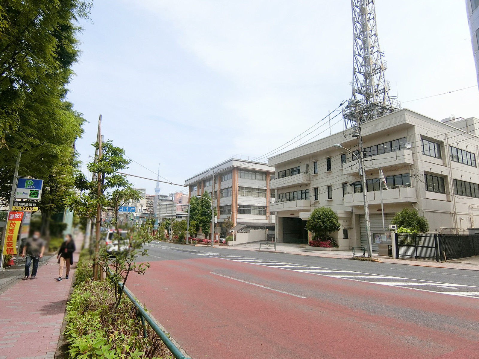 ゴールドクレスト菊川ビル前面の通り