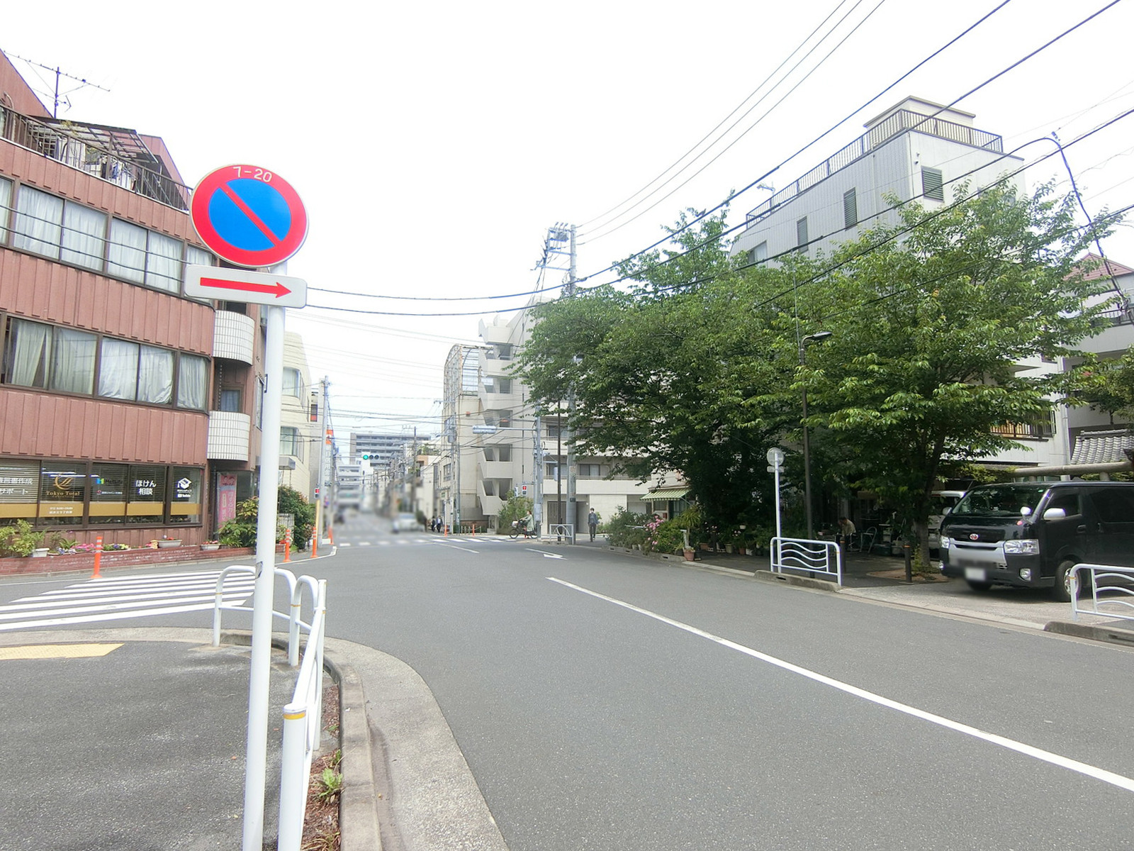 吉川ビル前面の通り
