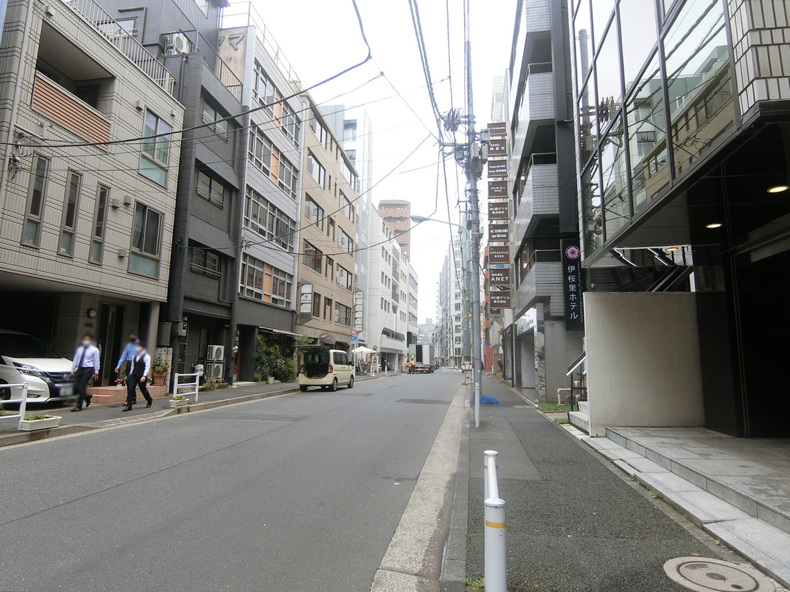 KUS日本橋小伝馬町前面の通り
