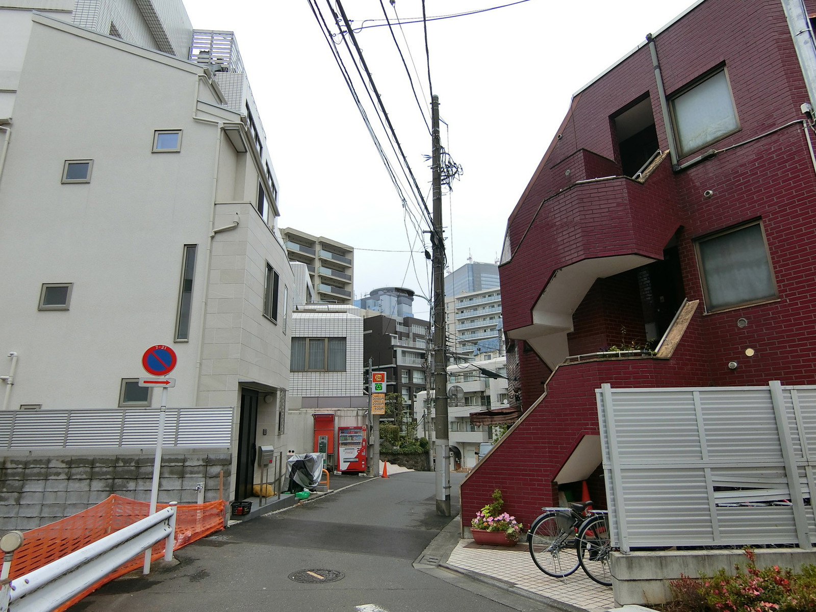周辺は落ち着いたエリア