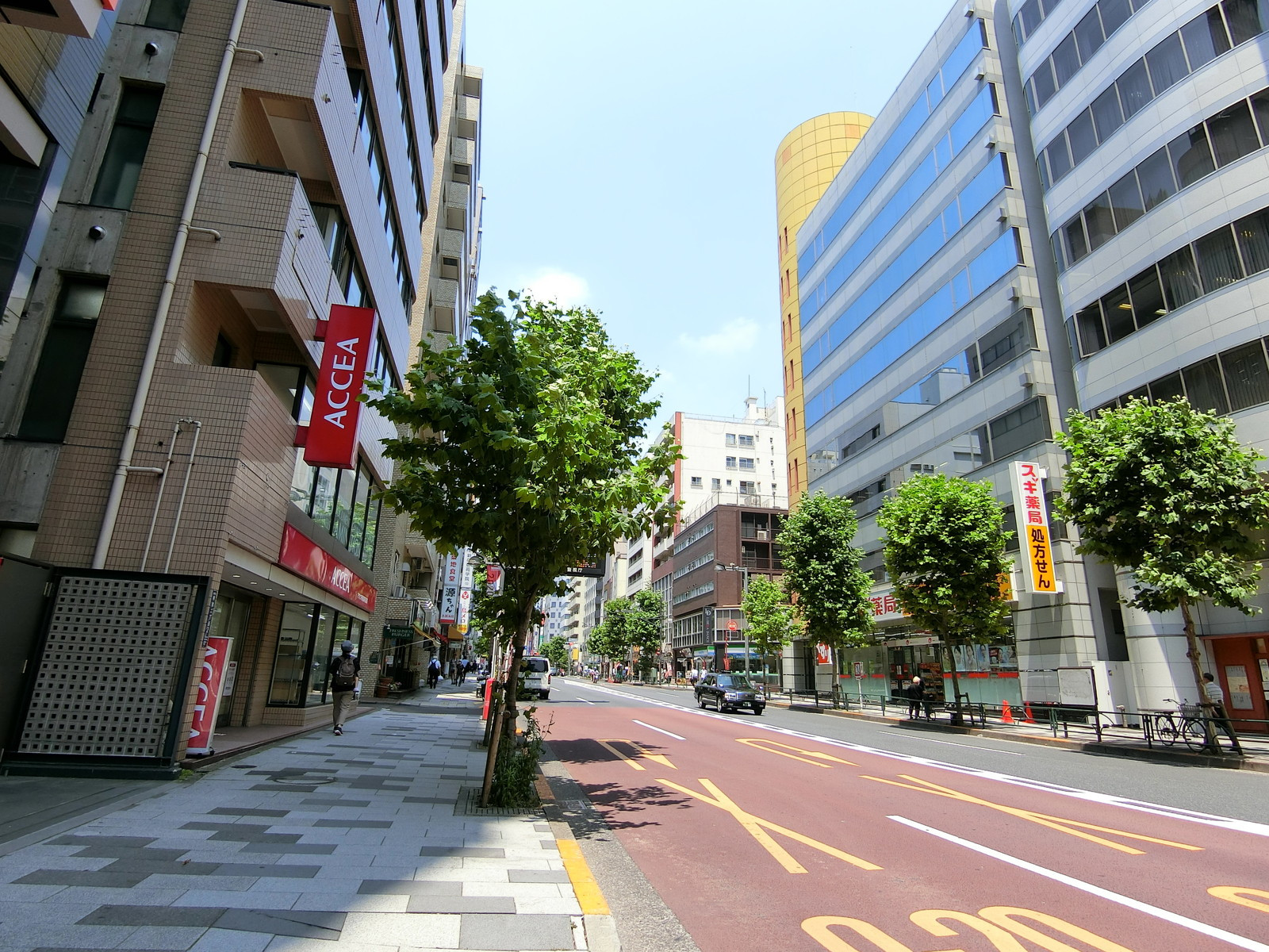 大橋ビル前面の通り