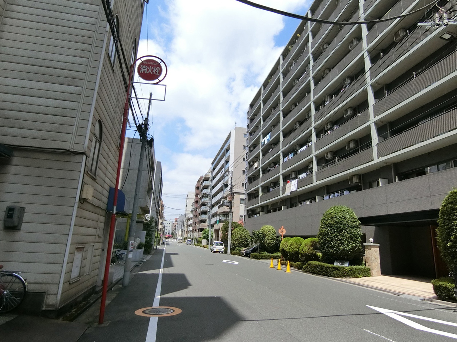 S&Kビル前面の通り