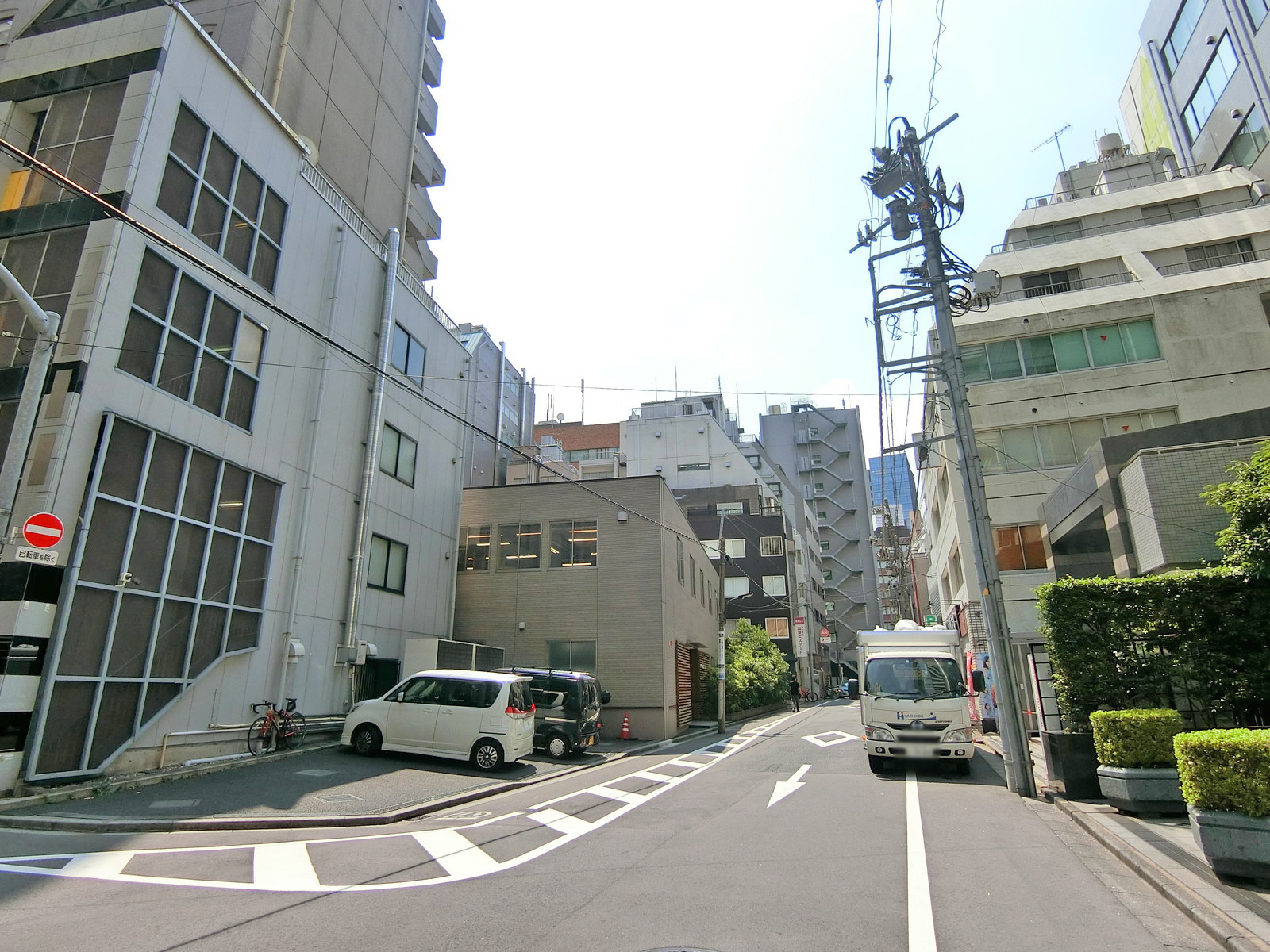 周辺は閑静なエリア