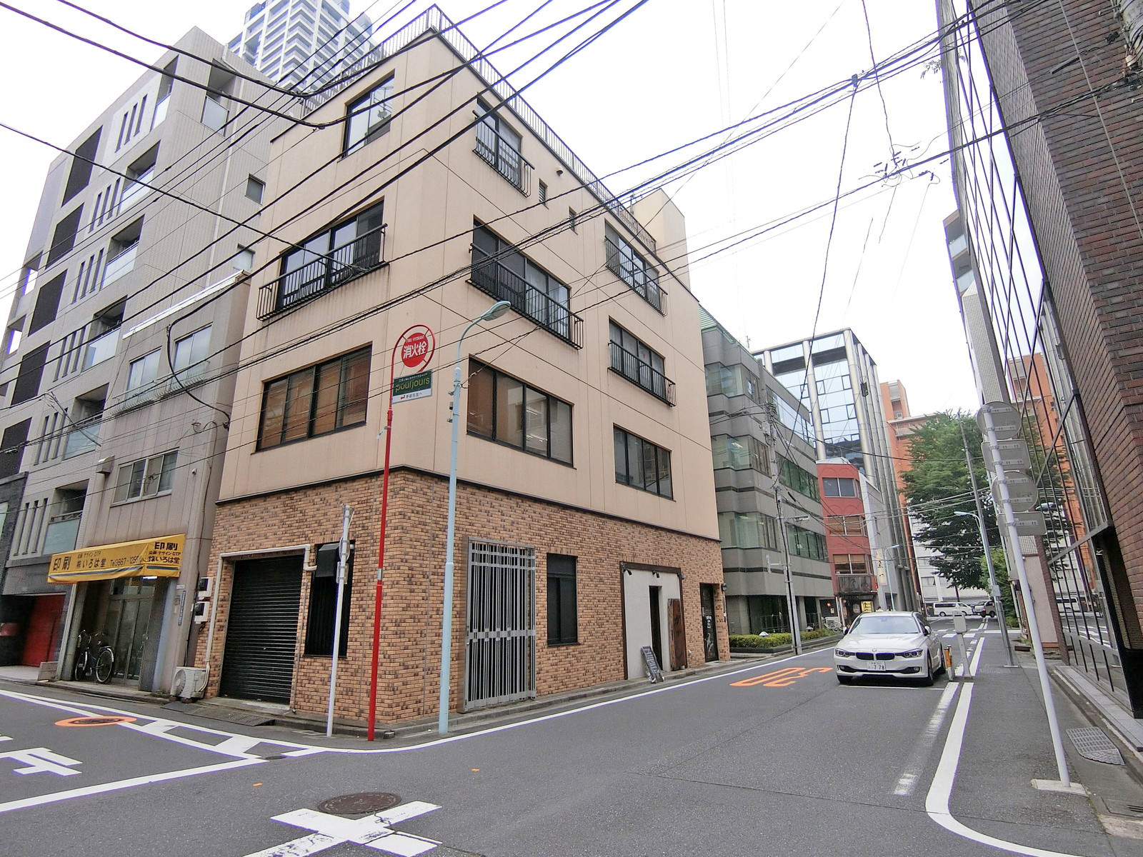 周辺は閑静なエリア
