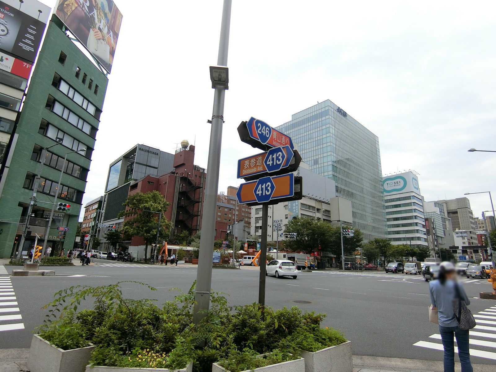 付近の青山通り