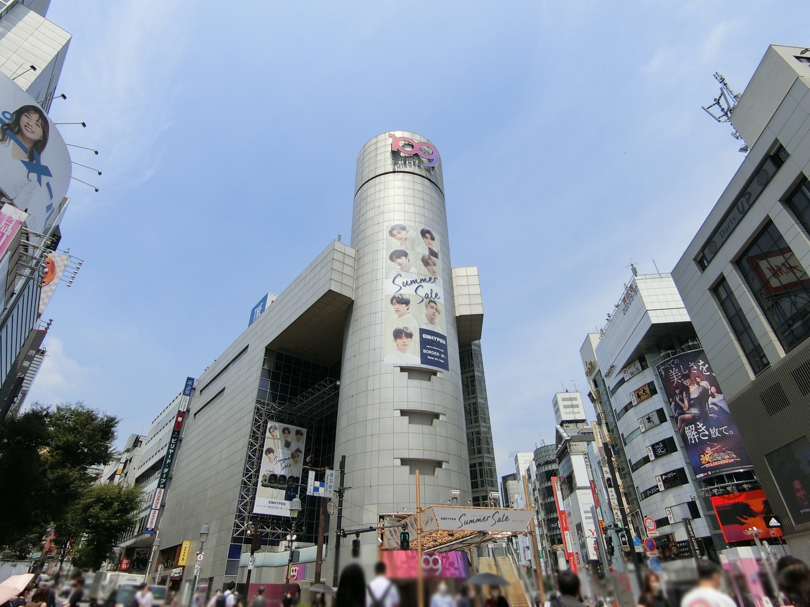 付近の渋谷109前