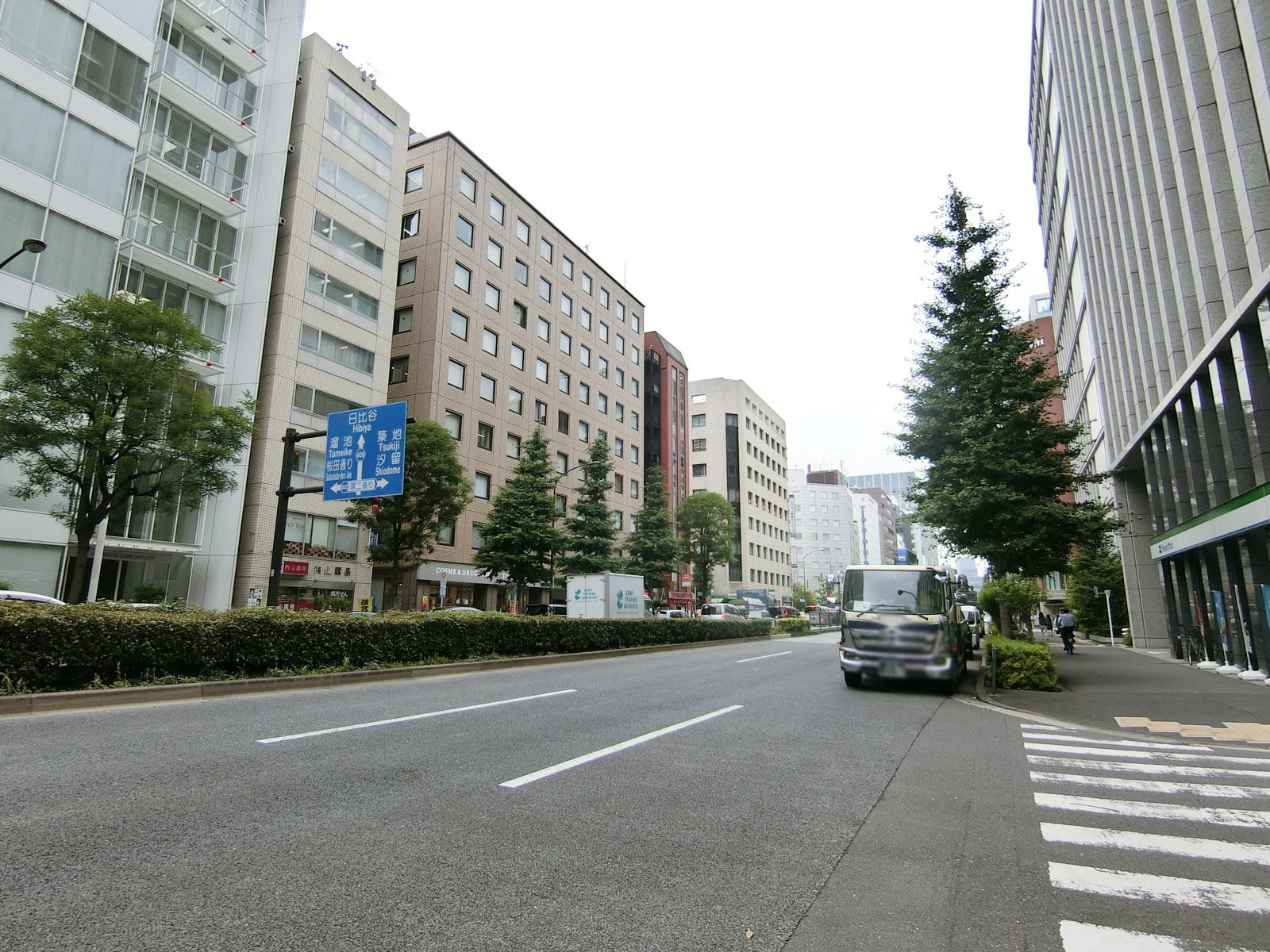 至近の日比谷通り