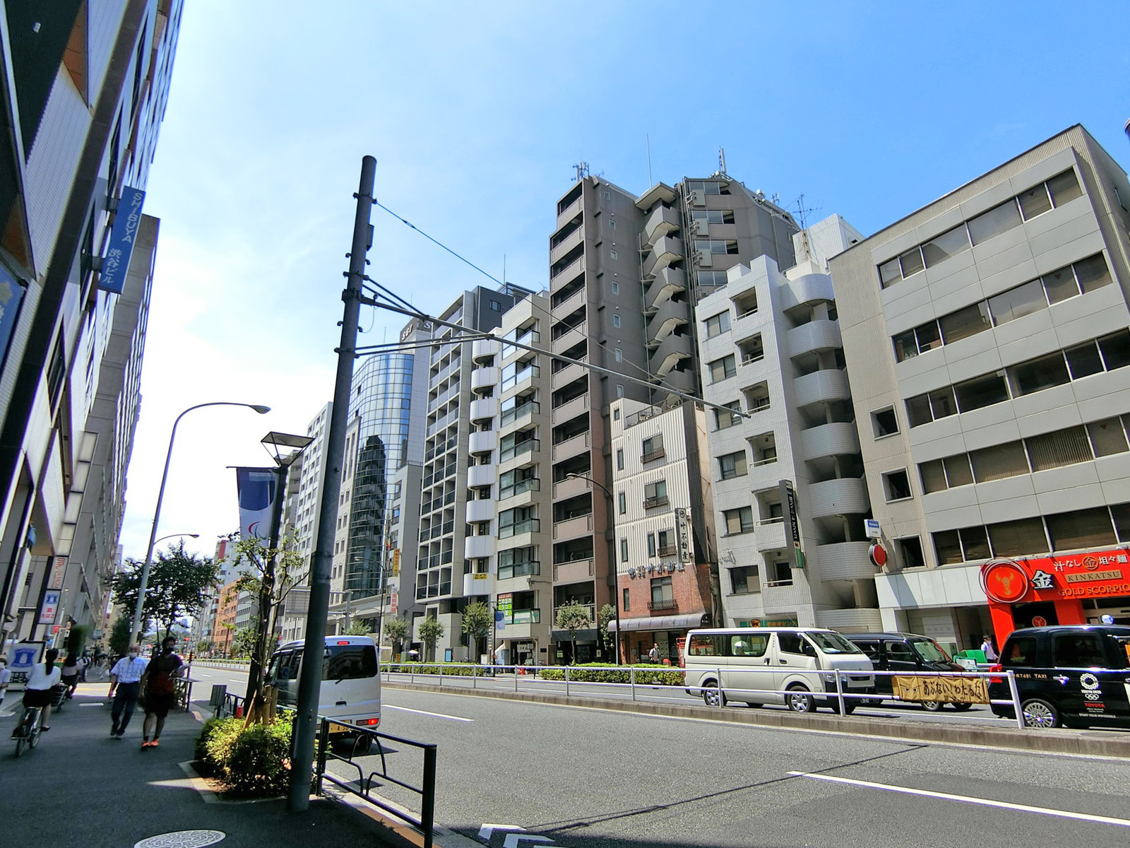 周辺は病院が多く立ち並ぶエリア