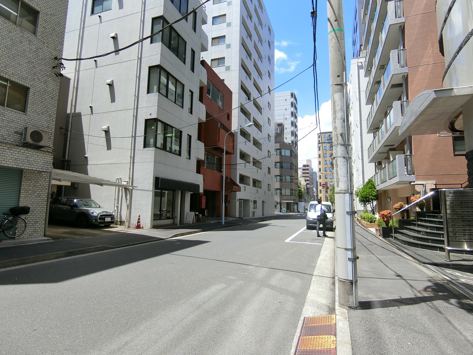 入船大野ビル前面の通り