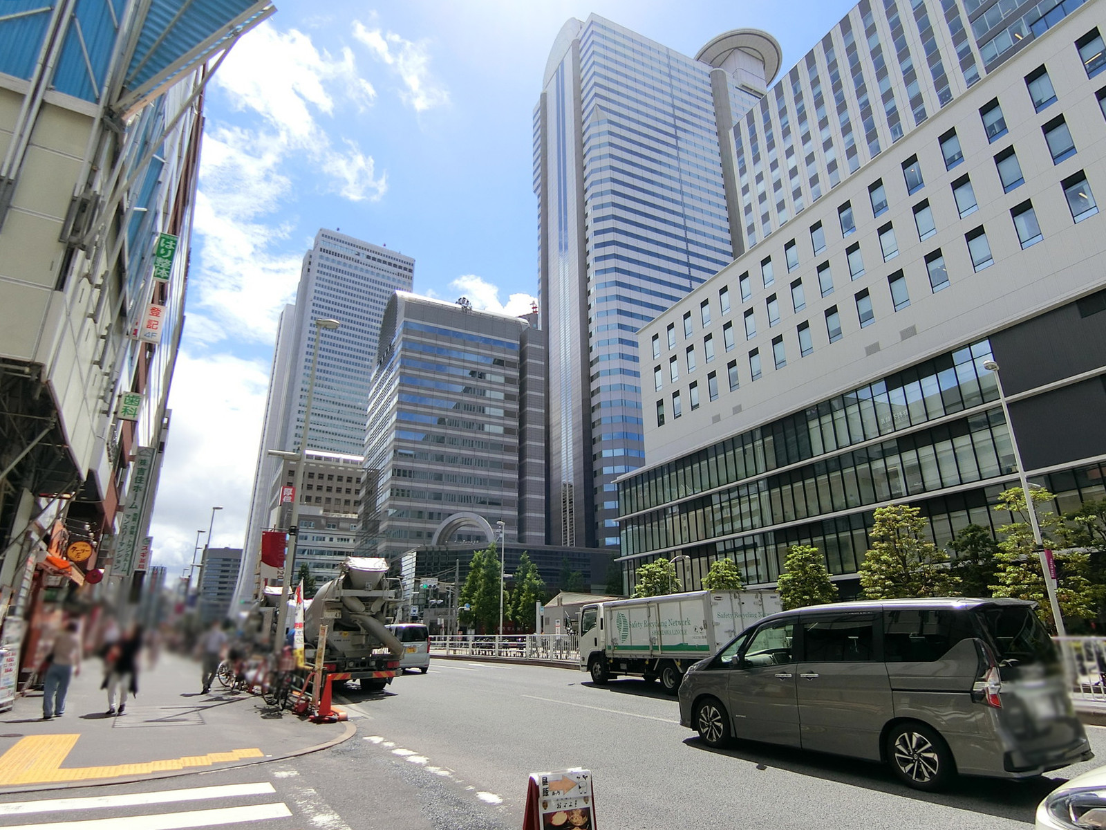 付近の青梅街道
