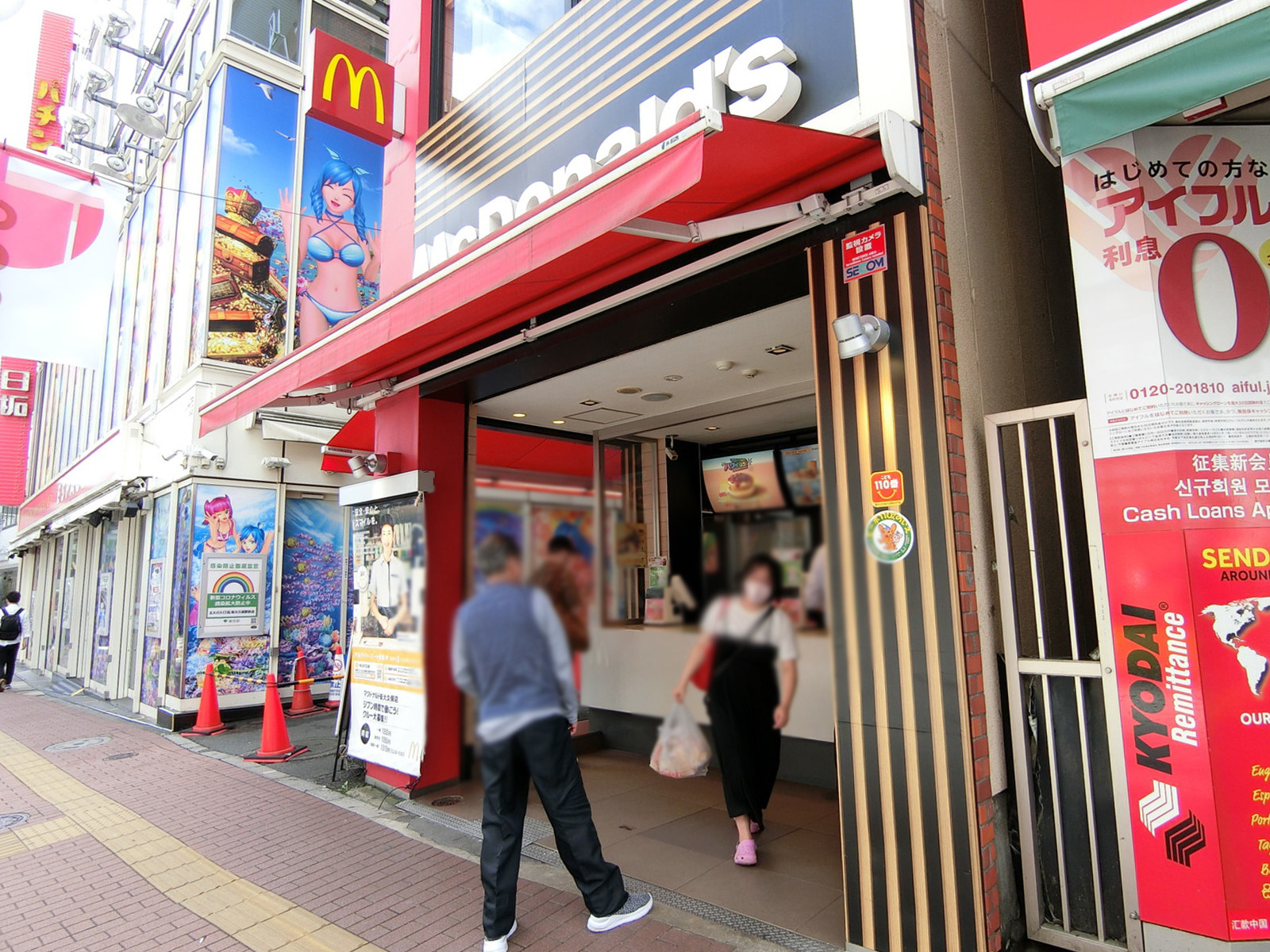 徒歩1分のマクドナルド 新大久保店