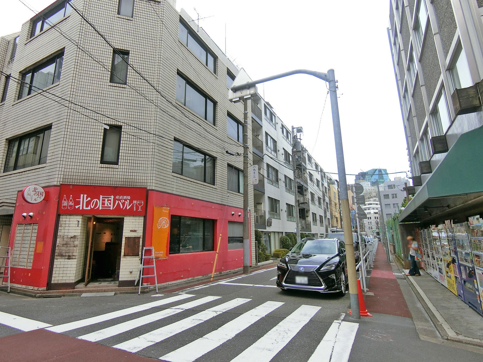 周辺は閑静なエリア
