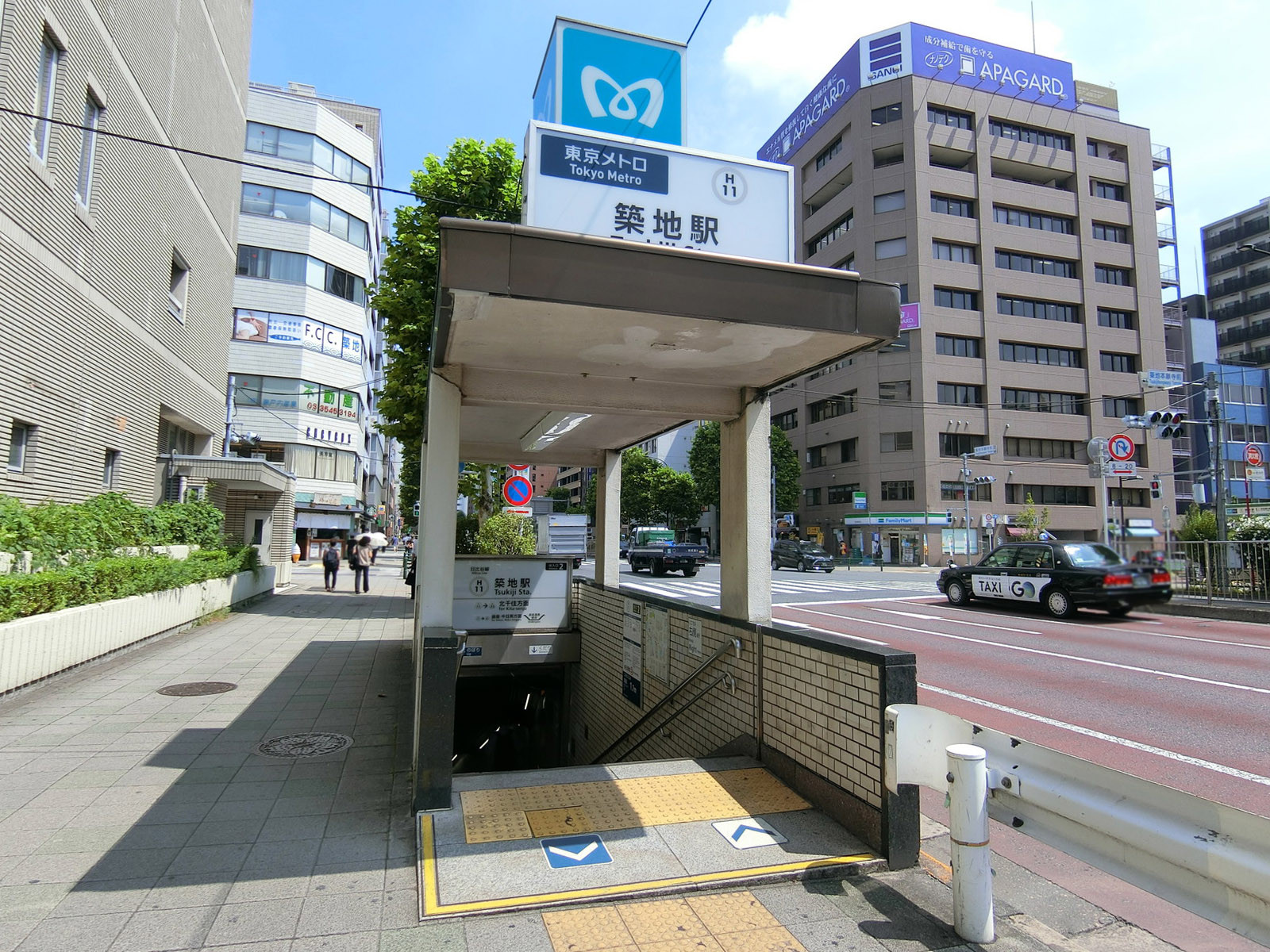 最寄りの「築地駅」