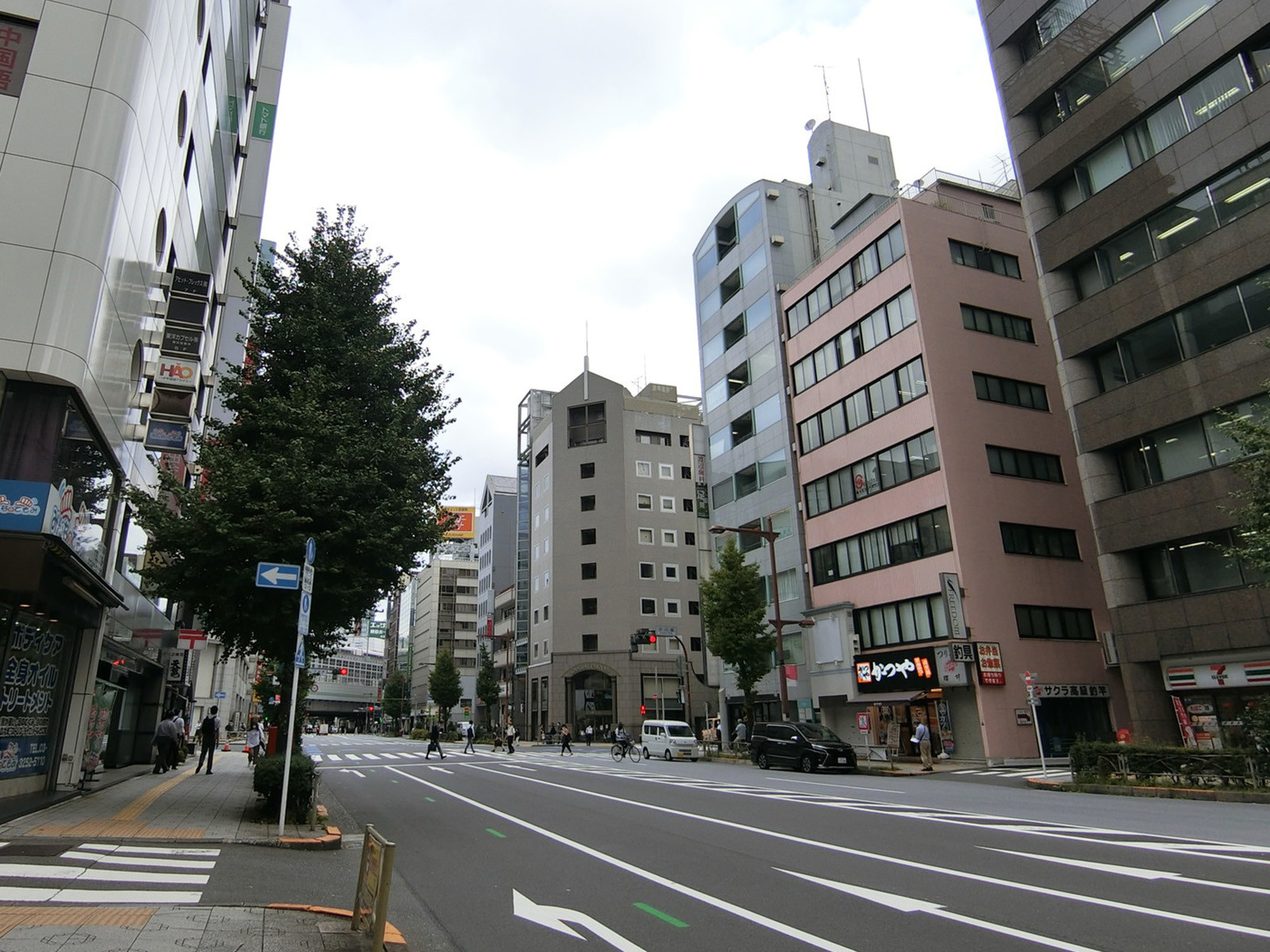 付近の今川橋交差点周辺
