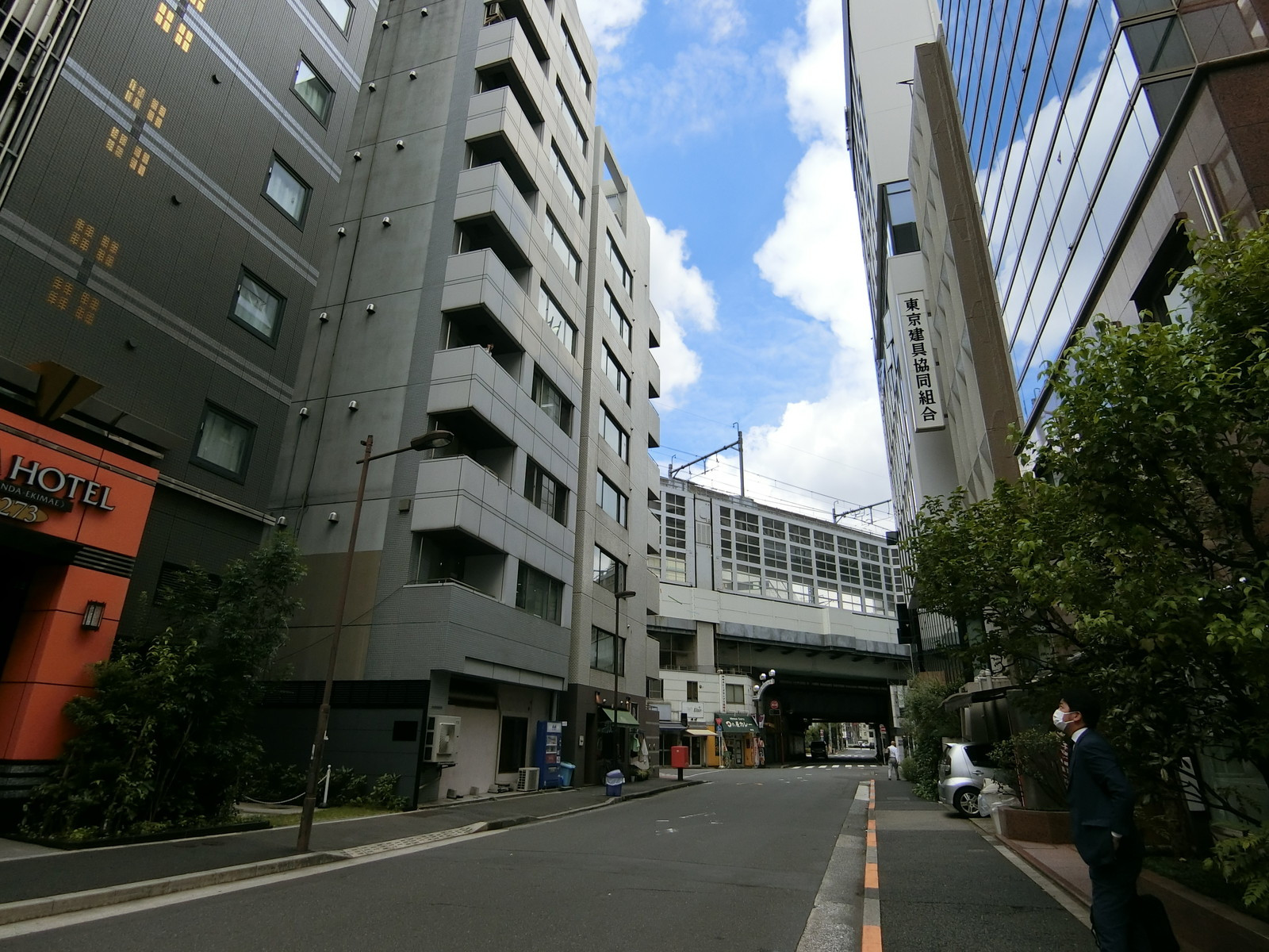 みかもビル前面の通り