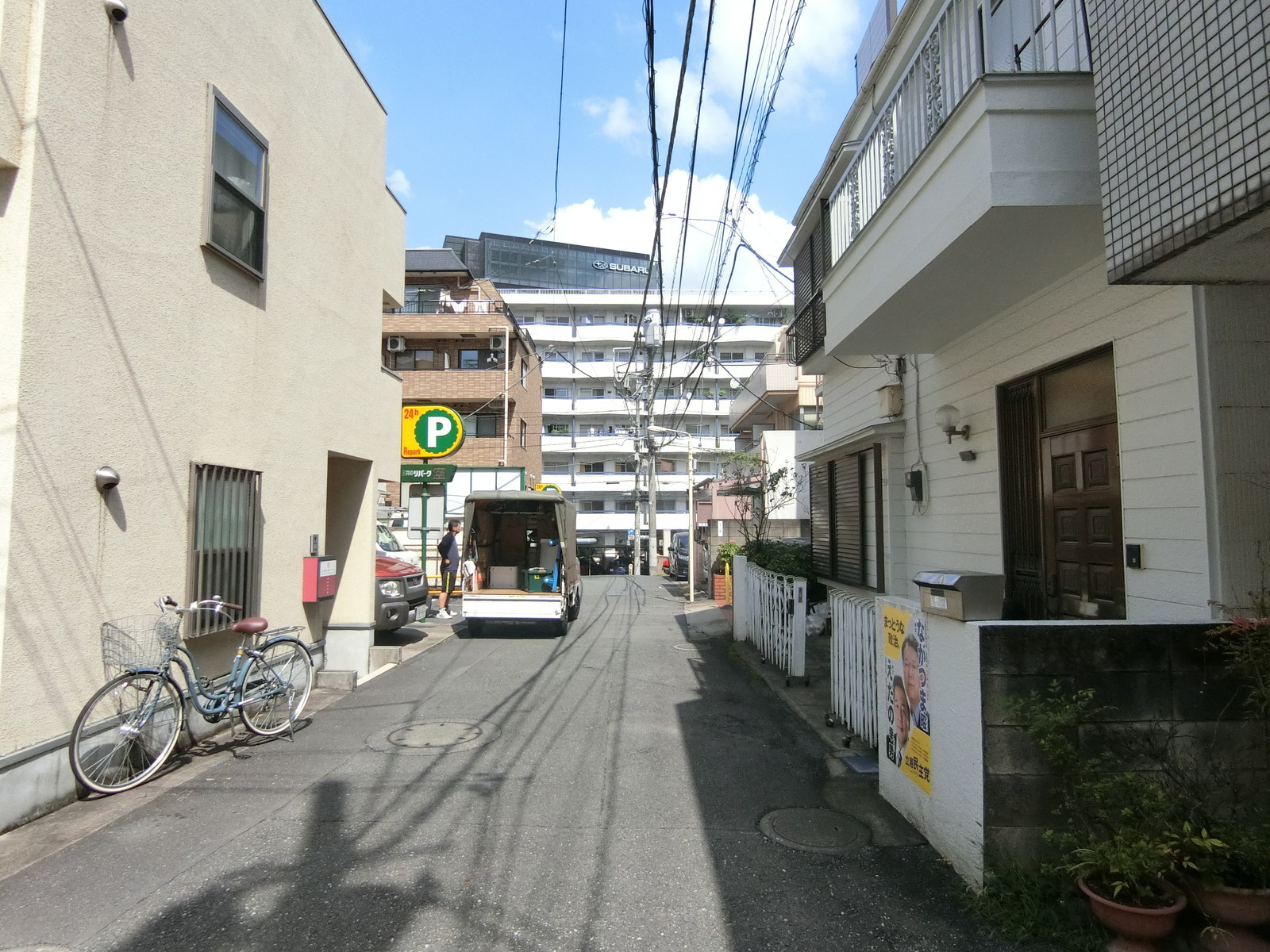 K・Tビル前面の通り