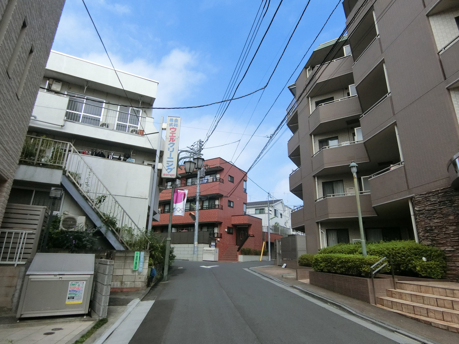 周辺は落ち着いたエリア