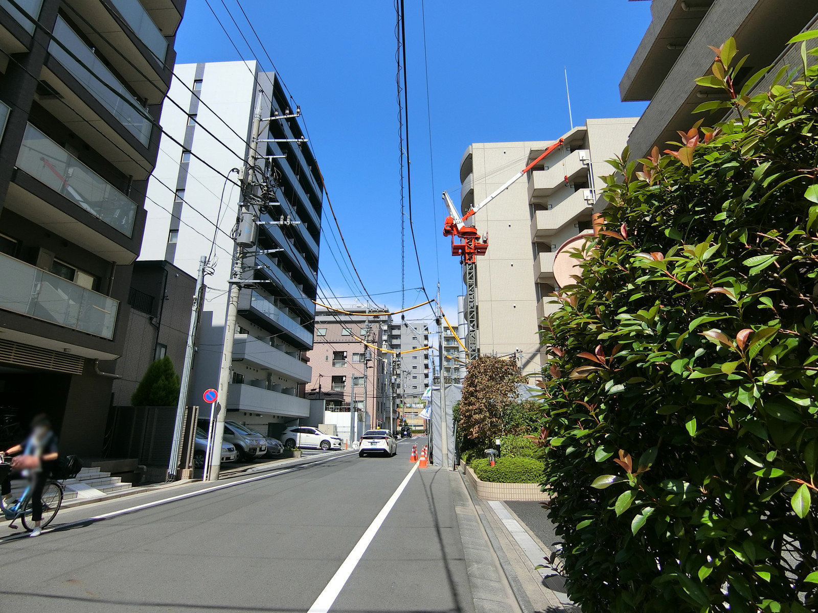 オルディビル前面の通り